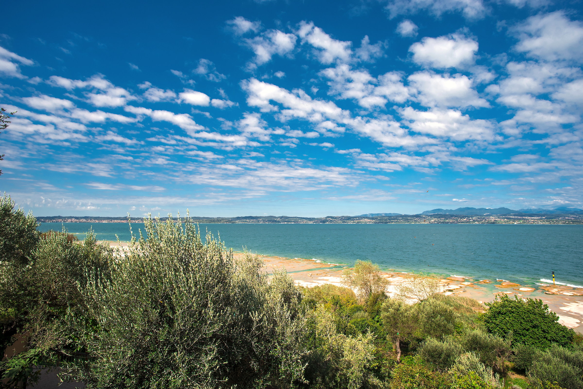 Sirmione -Jamaica Beach