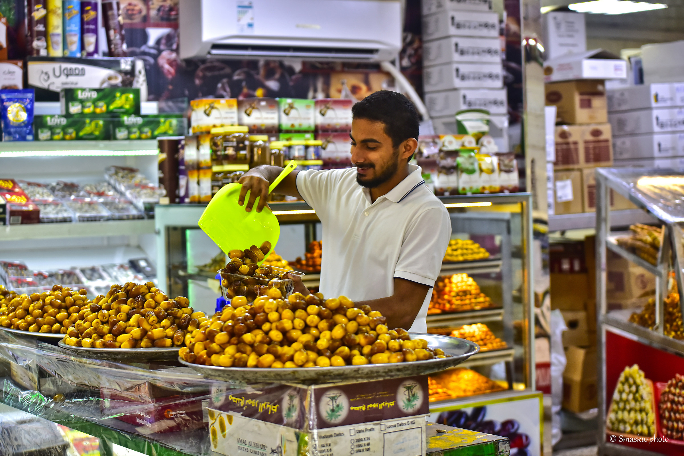 dates seller