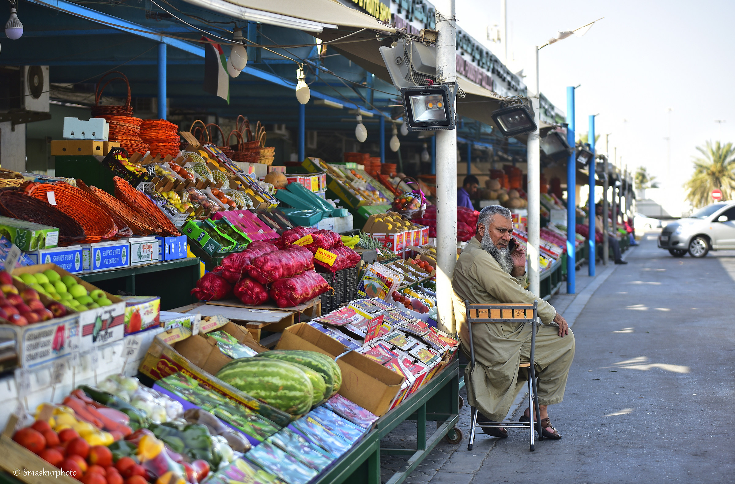 fruits seller