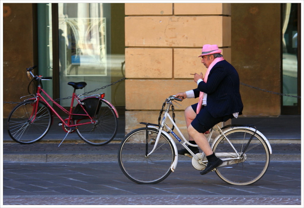 ... ohh! ... ohh! ... but look what a nice guy !!!