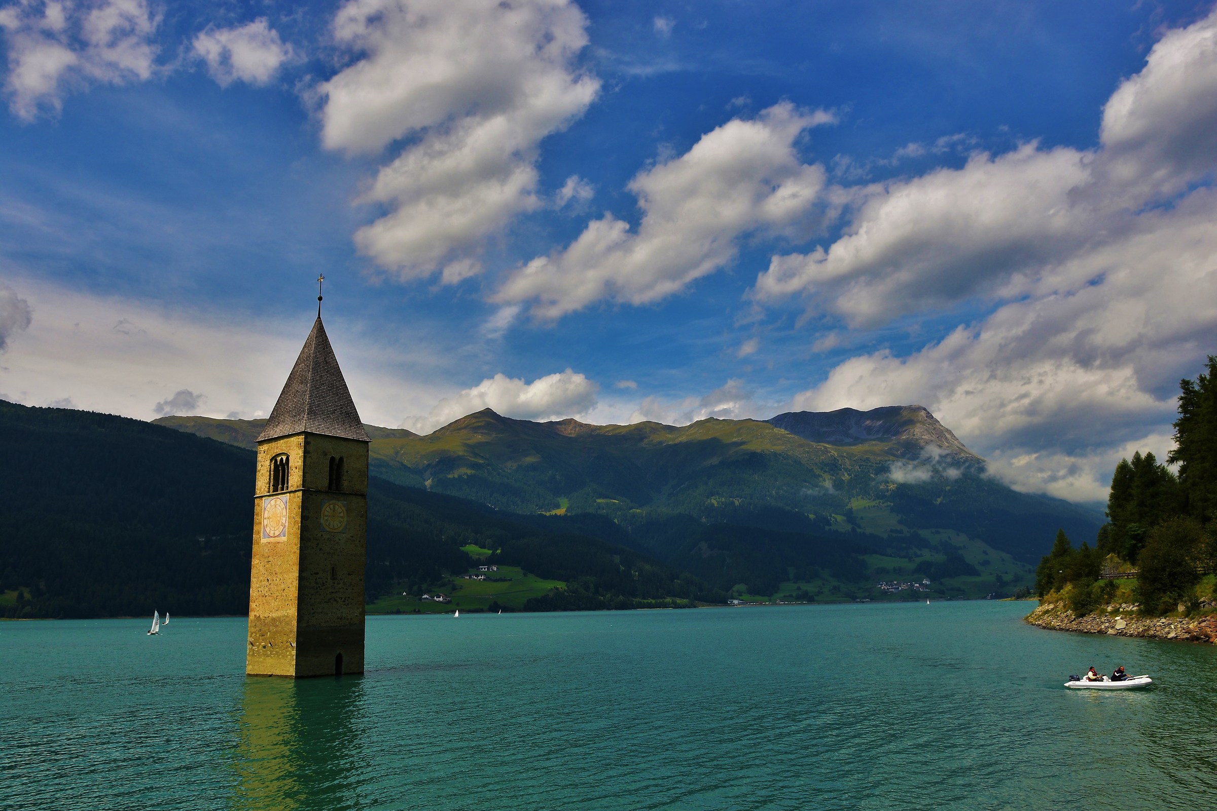 Curon Venosta (il campanile sommerso ).