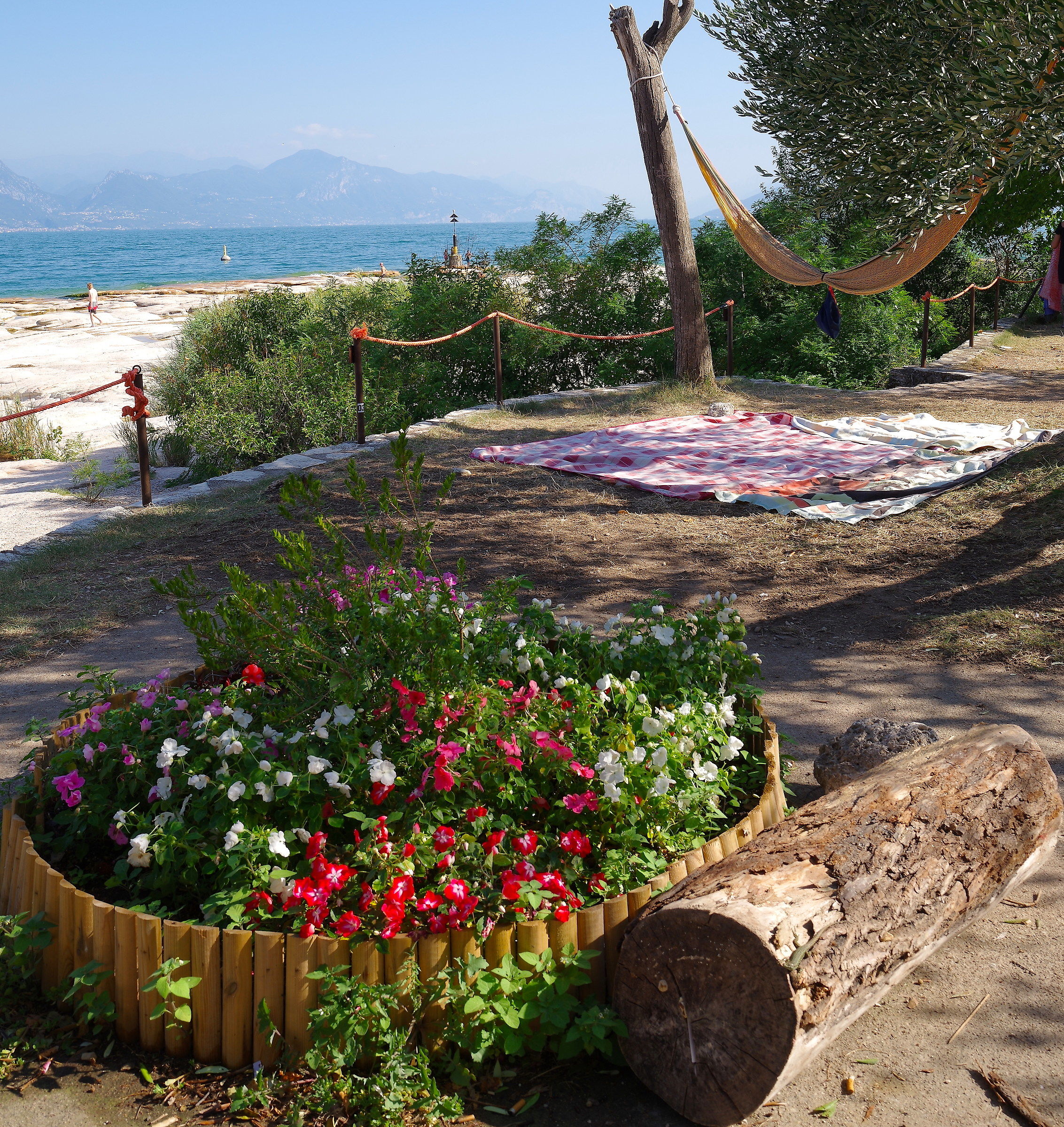 Sirmione -Jamaica Beach