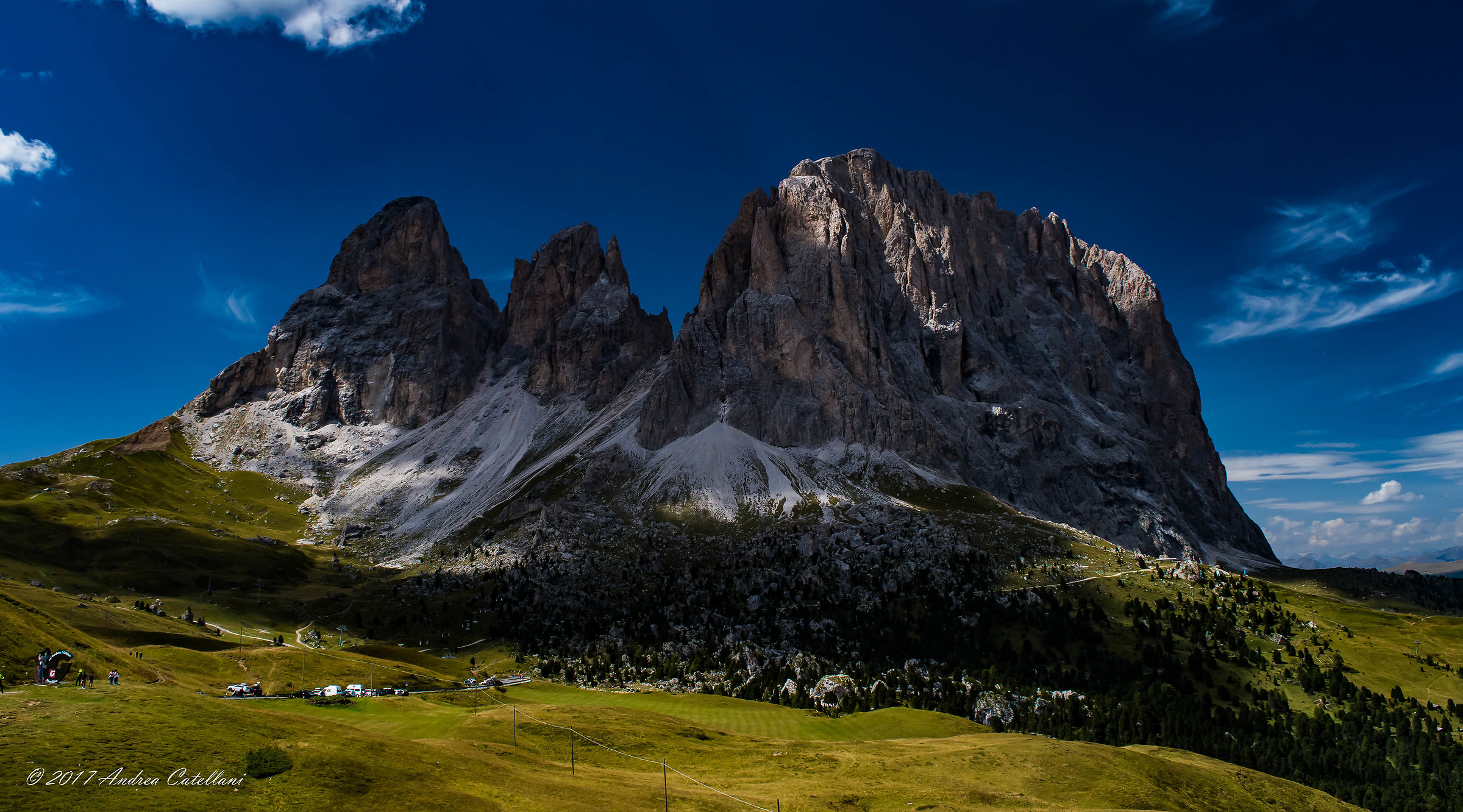 Who makes us shadow ...?