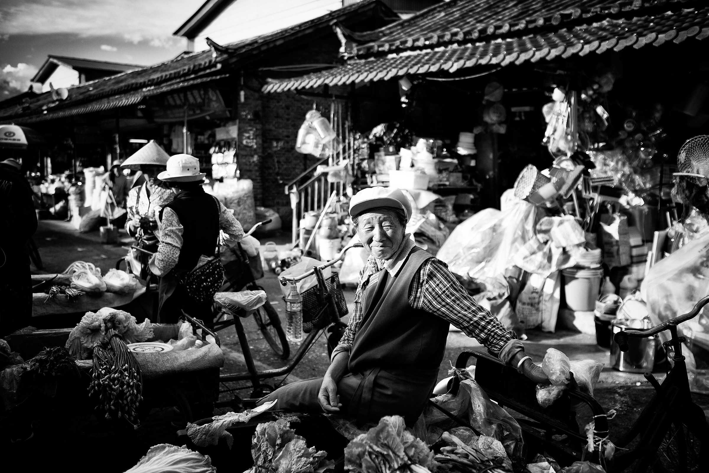 When Ming, the market.