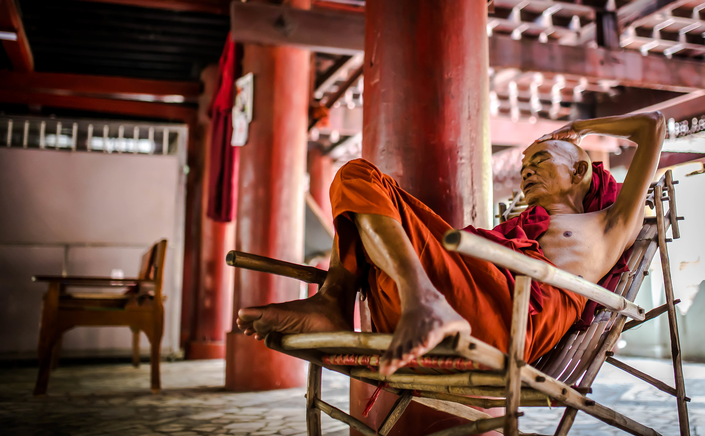 Monk at Shwe In Bin Kyaung 2