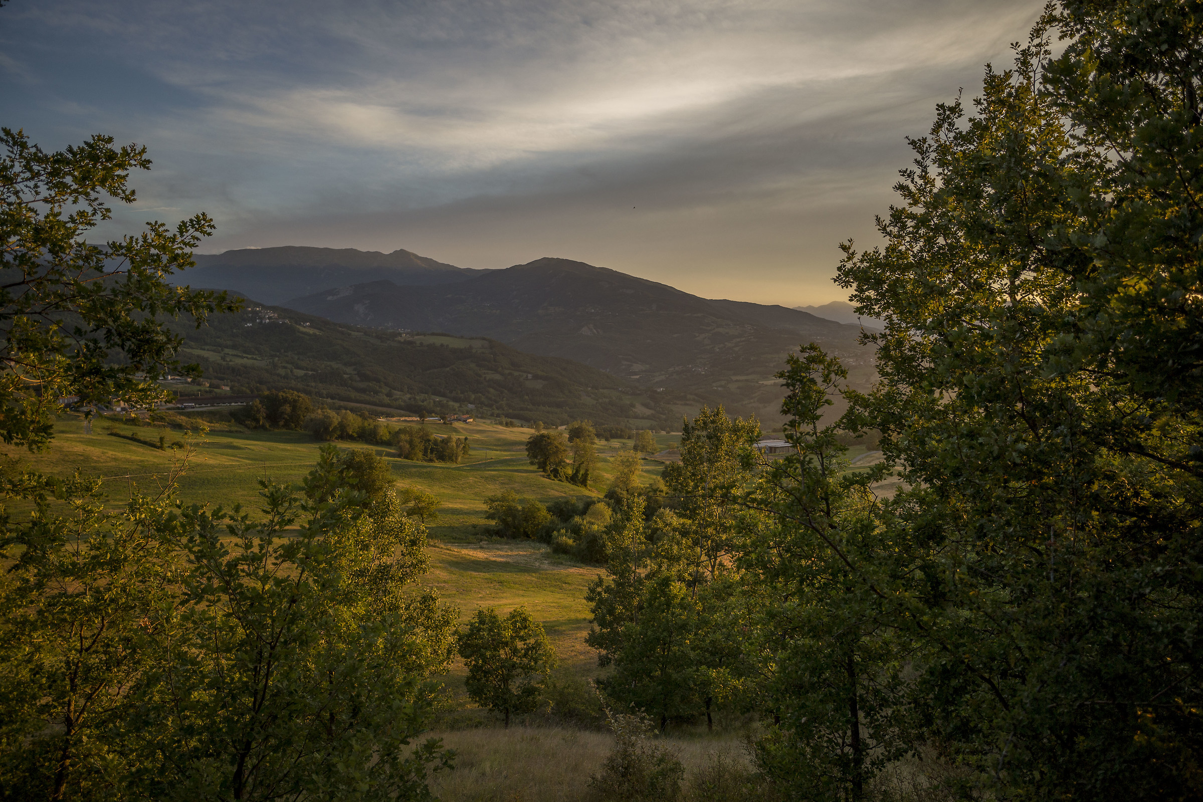 Tramonto, Toano ;Montagne regiane