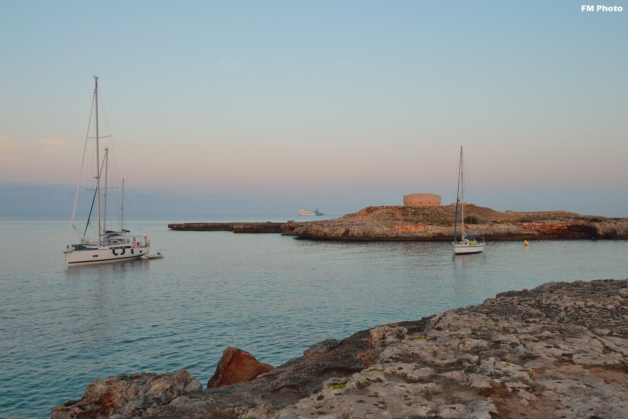 With Caleta Playa Alba