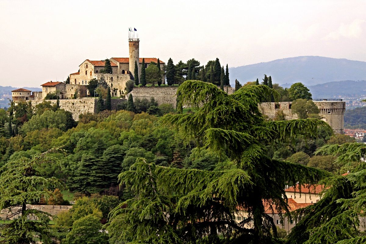 castello di brescia