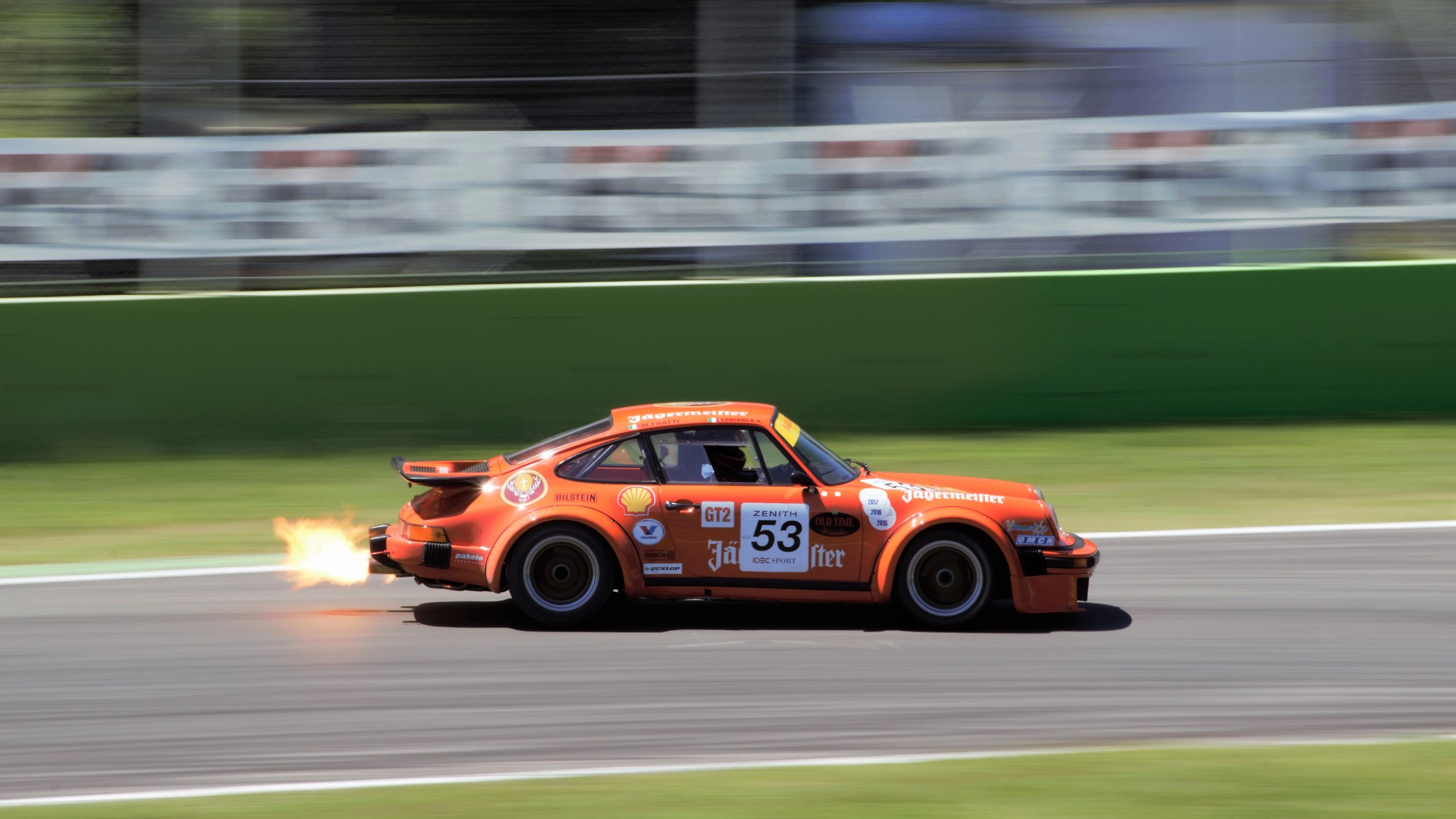 Porsche 911 RSR GT2