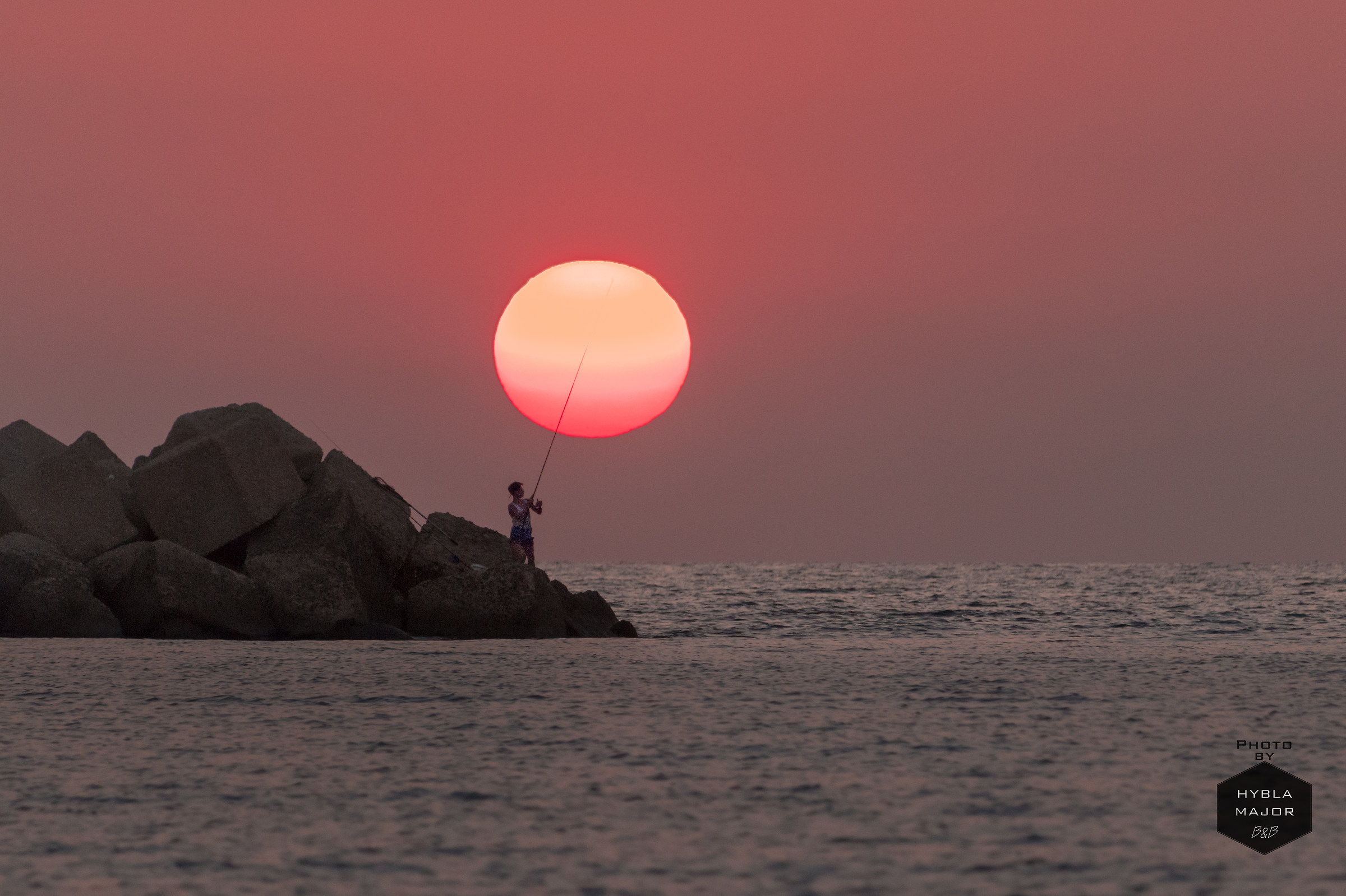 Fishing on the eyebrow