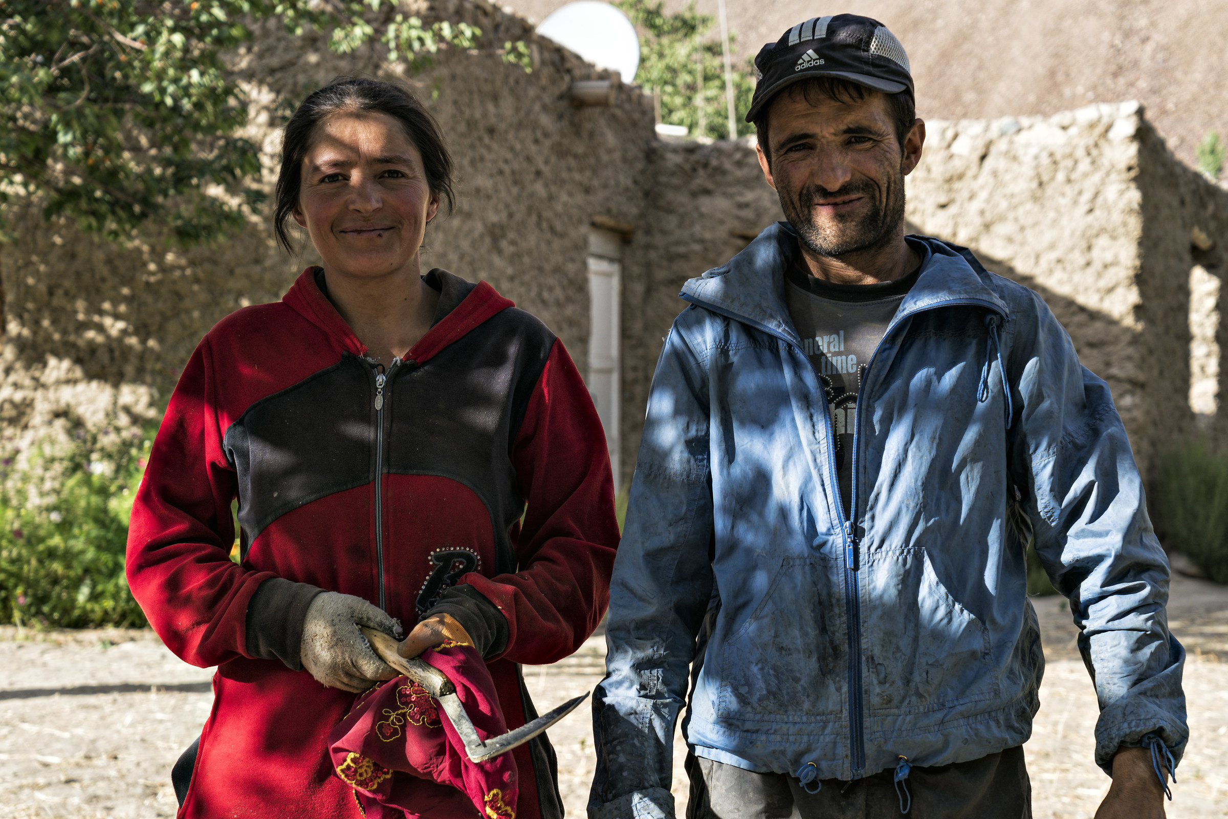 Bardara family working in the fields
