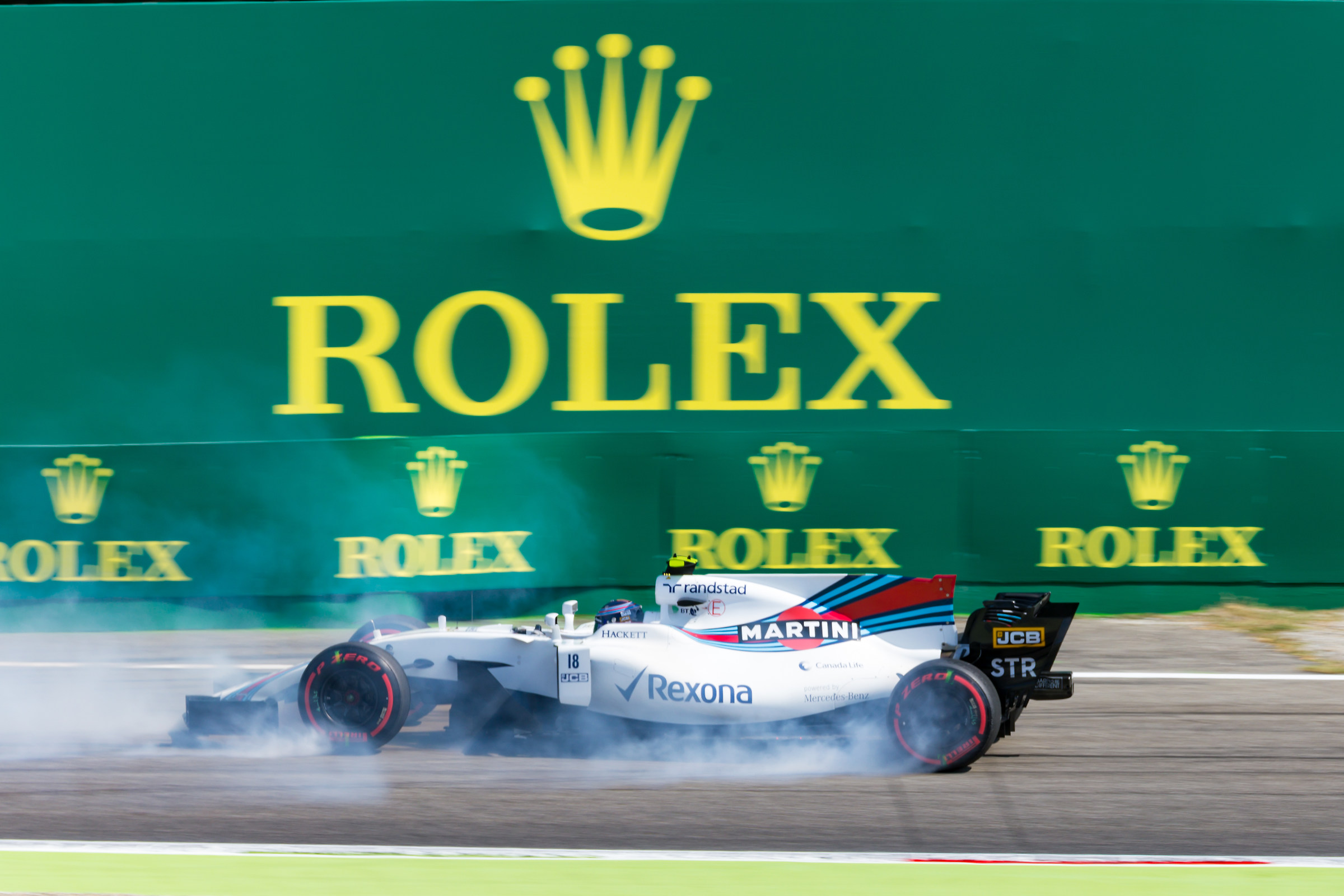 Stroll ... wrong way!