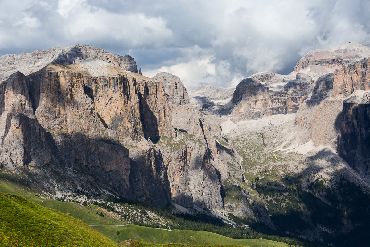 Lights and shadows on the Sella, Boè and Sass Pordoi ...