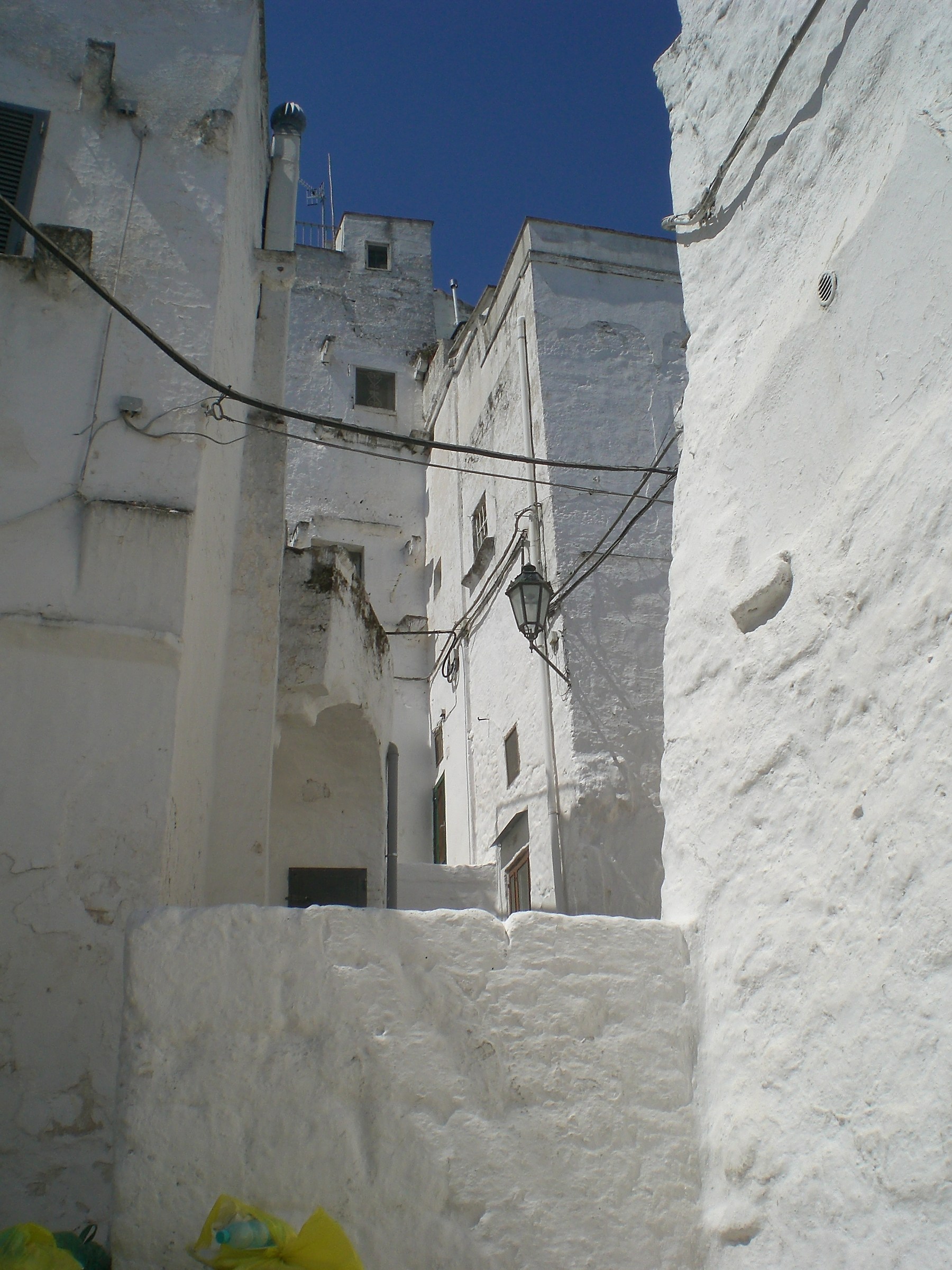 Ostuni 2017 - Scroll between dwellings