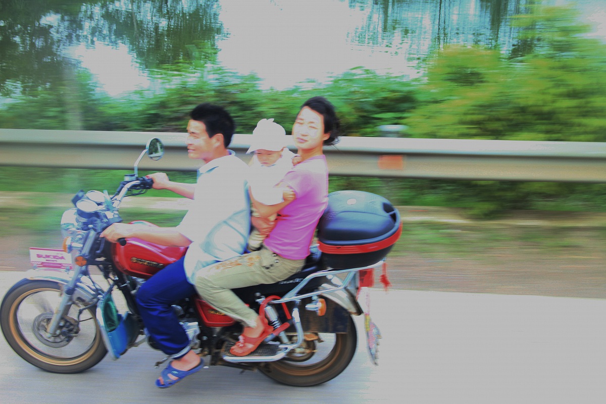 Rules of the road? No thanks .... (China)