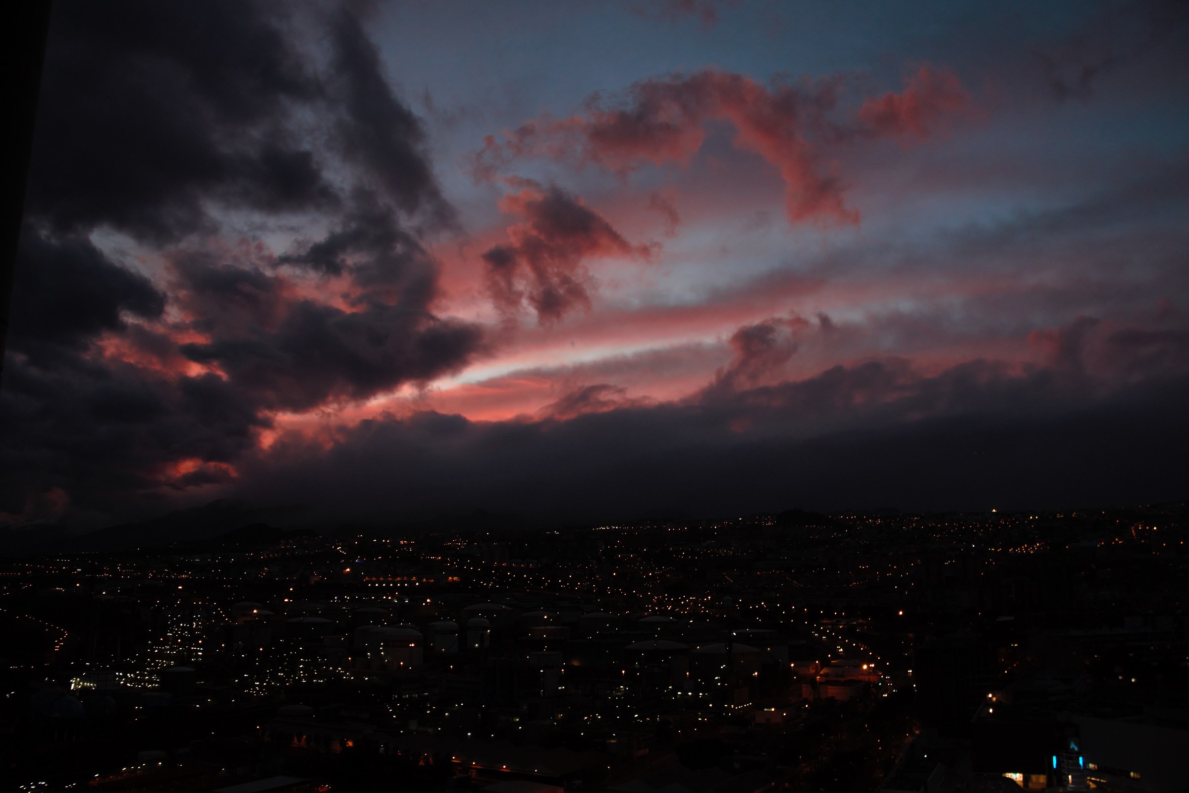 Red in the evening ... buy it