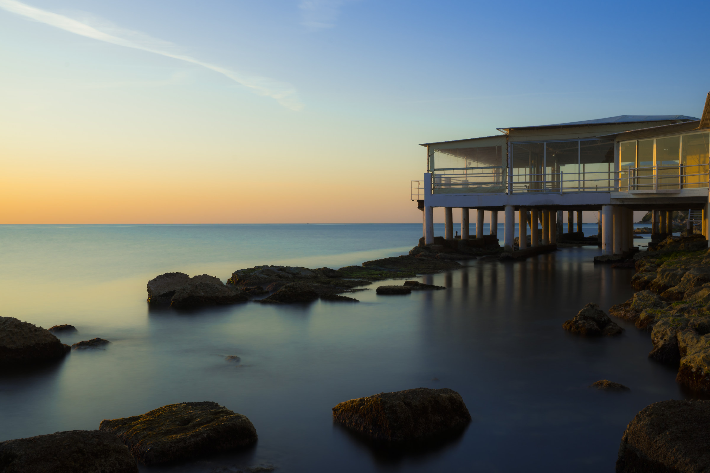 The moon at the pass