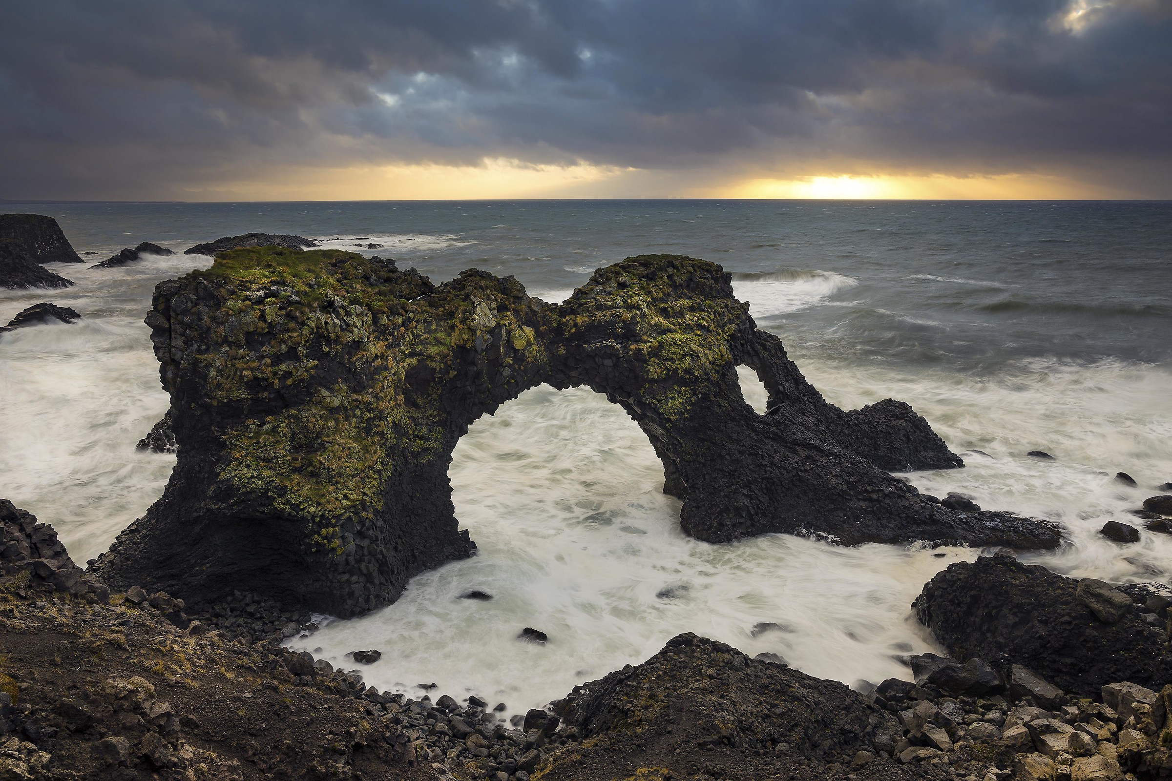 Arco Naturale - Island