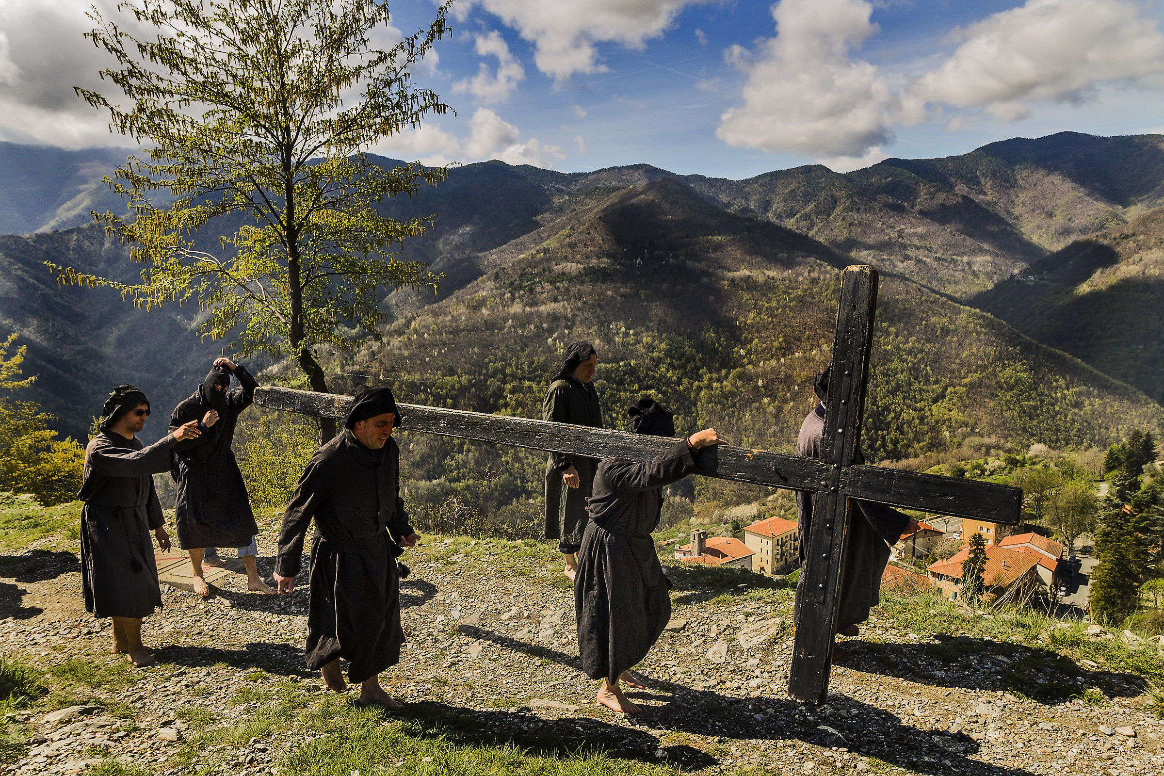 Triora - salita al monte