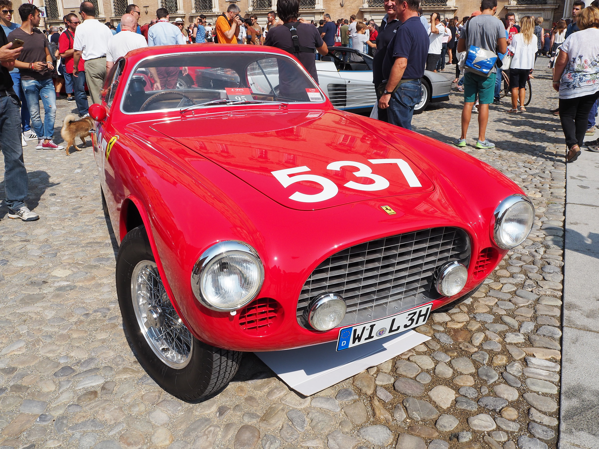 Ferrari: red passion