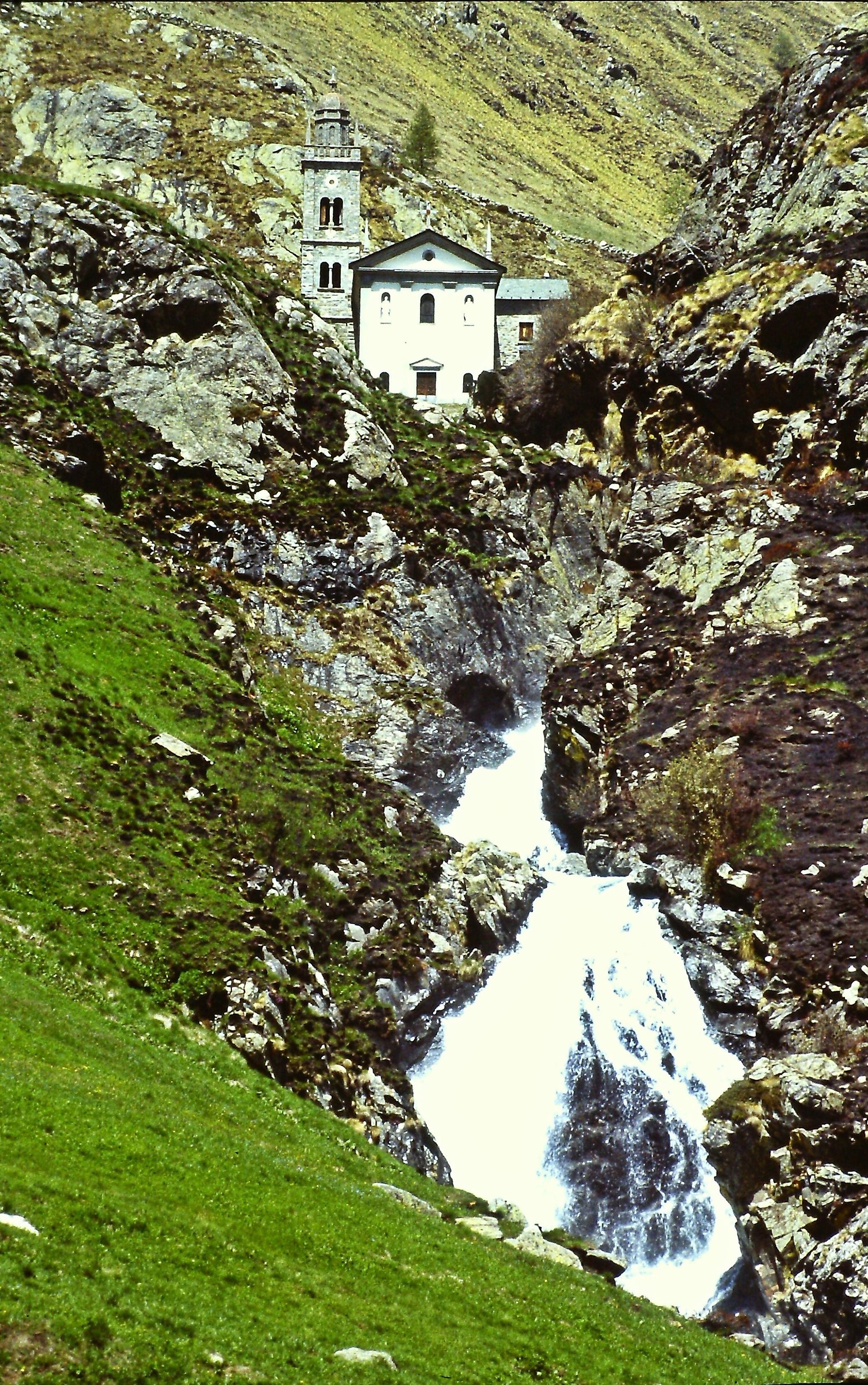 262 - santuari remoti - SO Val Grosina occidentale