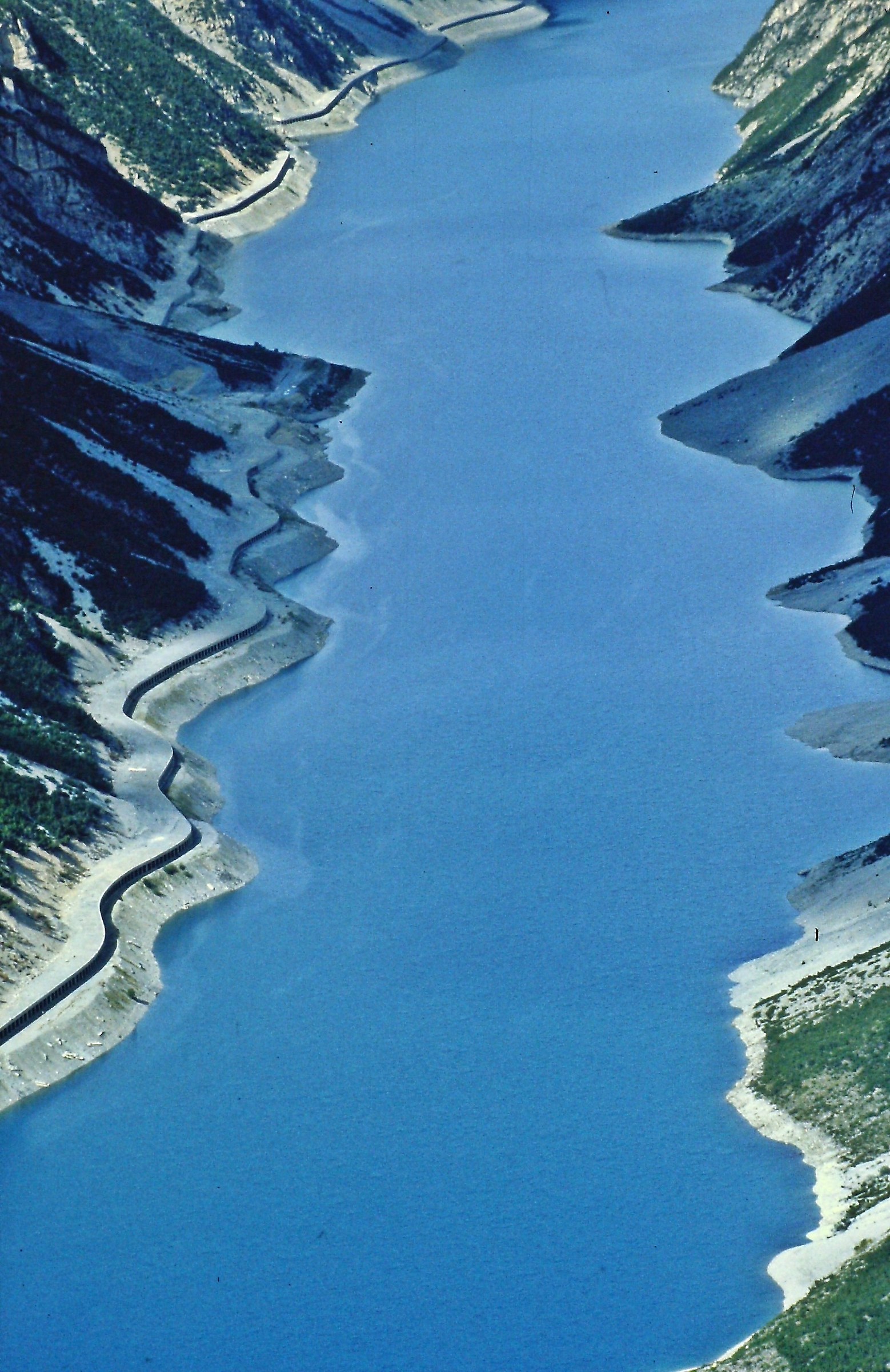265 - danzando a pelo d'acqua - SO Livigno dintorni