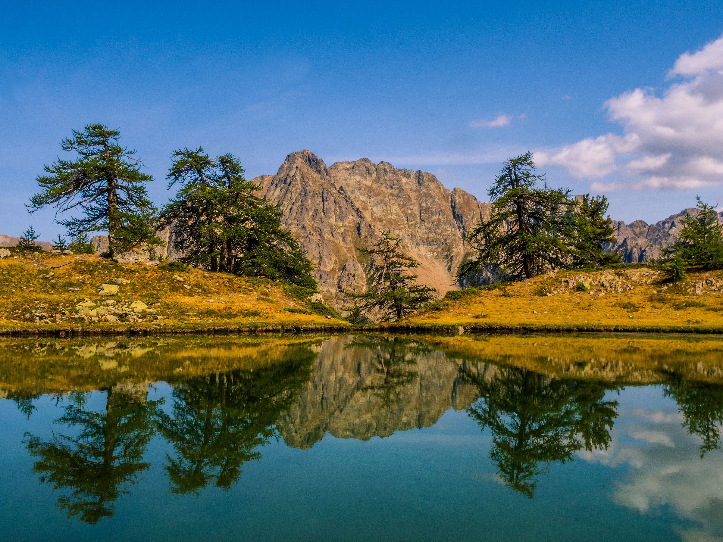 doppia simmetria (laghi Mouton)