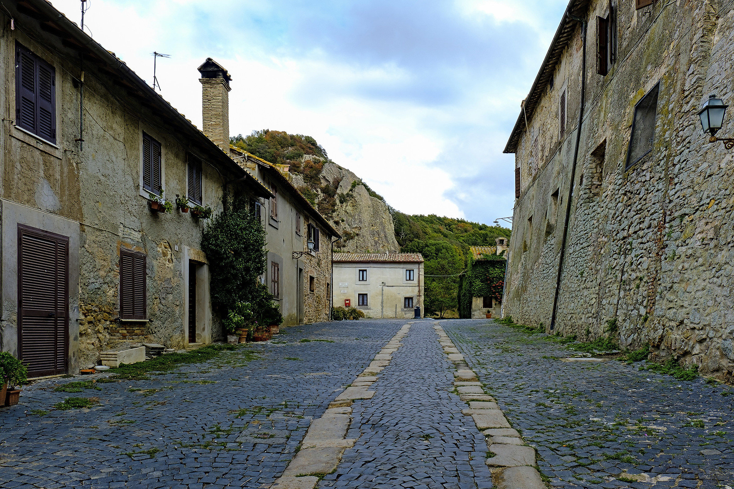 Scorcio borgo antico Sasso