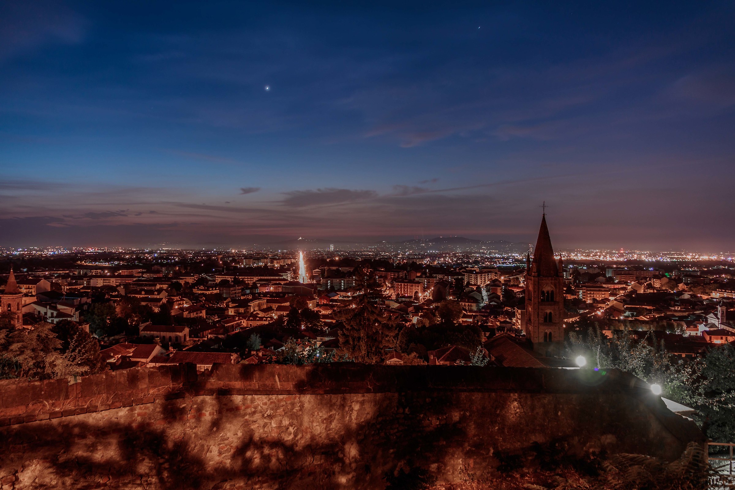 Rivoli, just before dawn ...