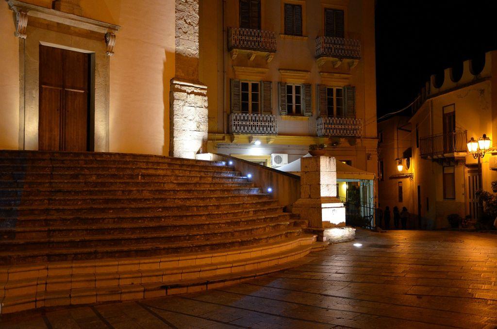 glimpse of San Pier Niceto (me)