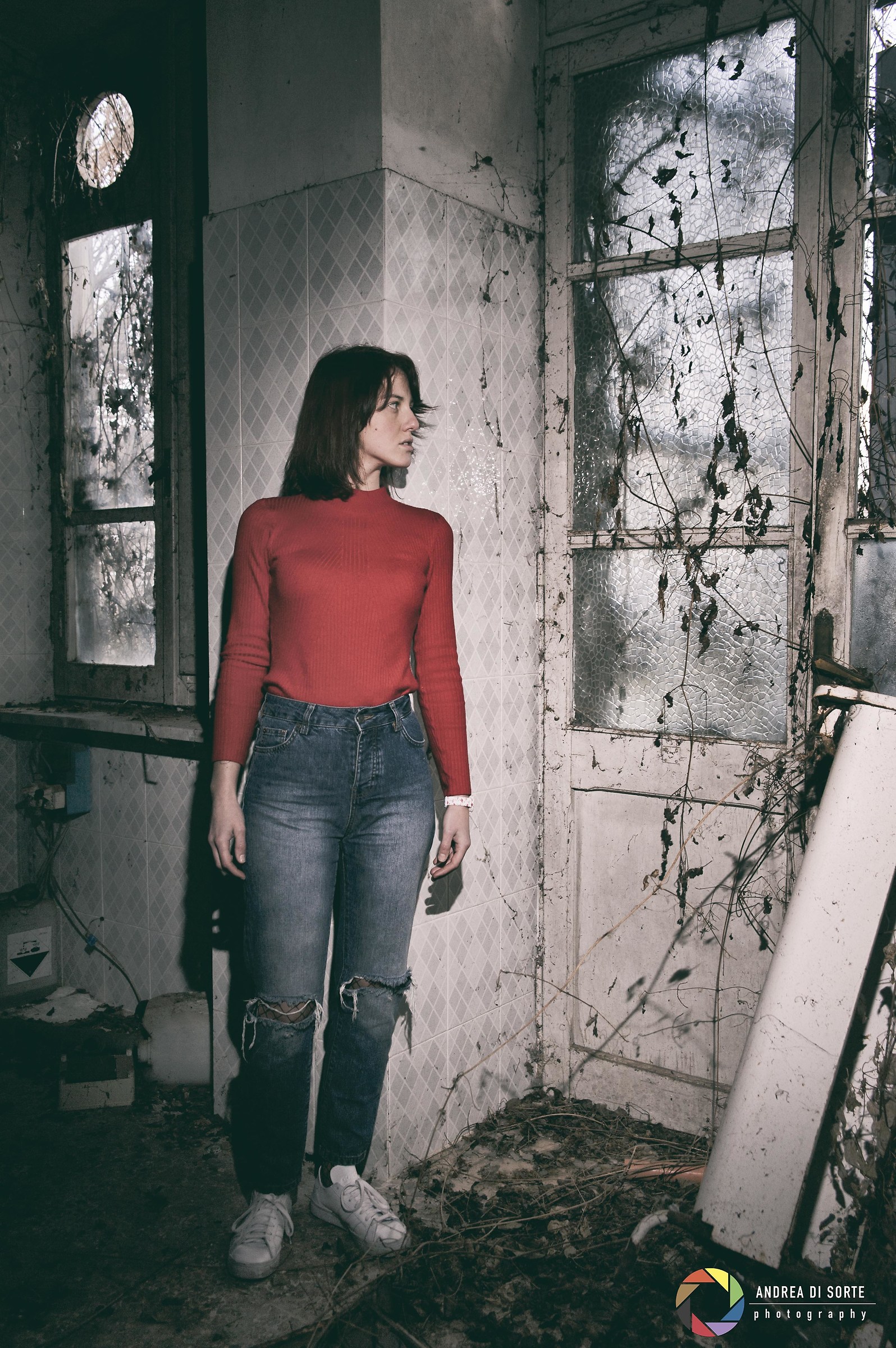 In the spectrum home, looking for oneself