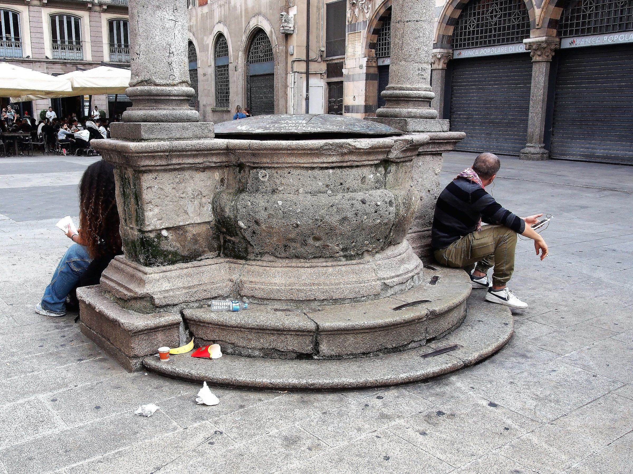 piazza Mercanti: centro di Milano