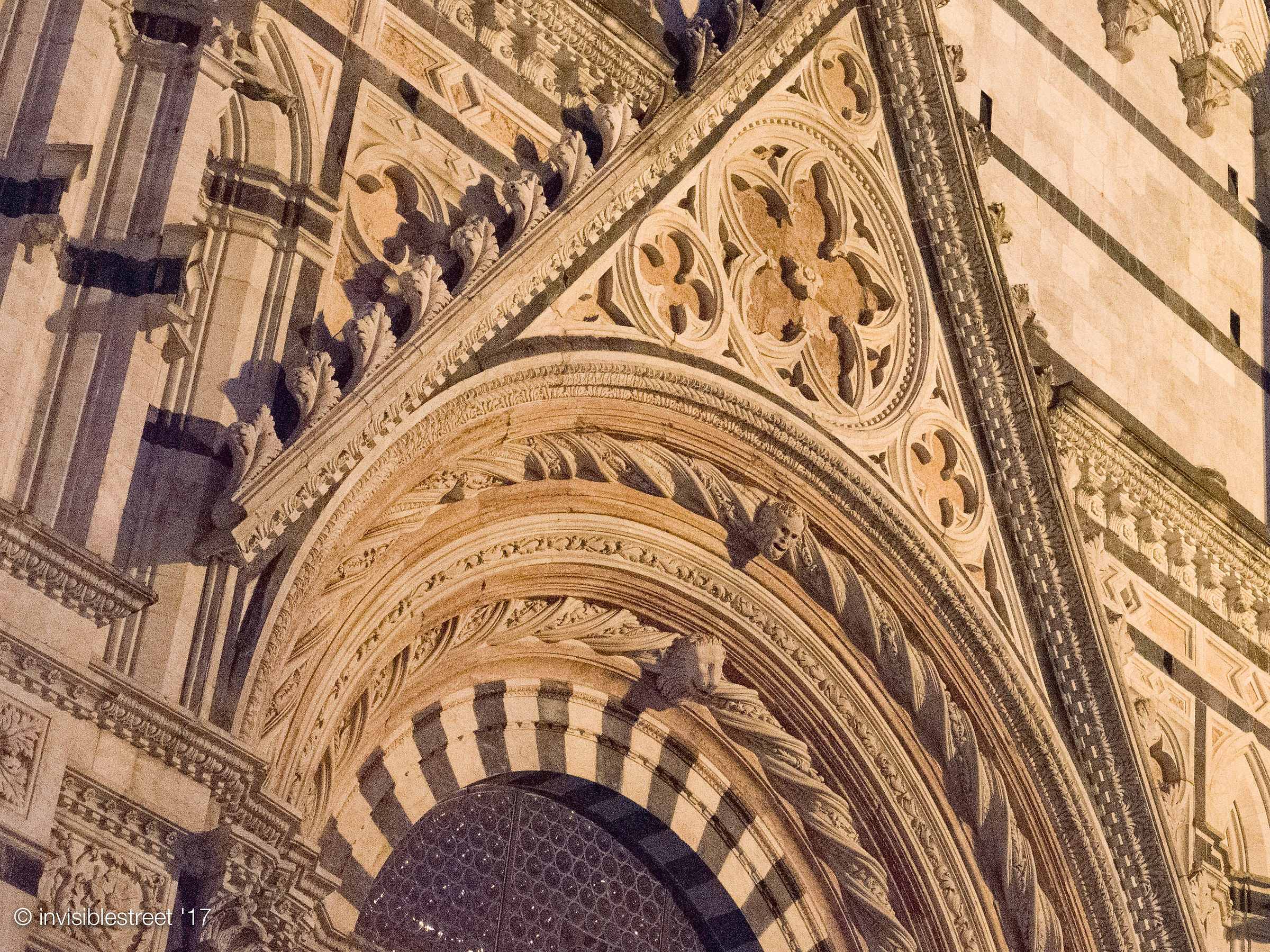 ISO lando ... particular