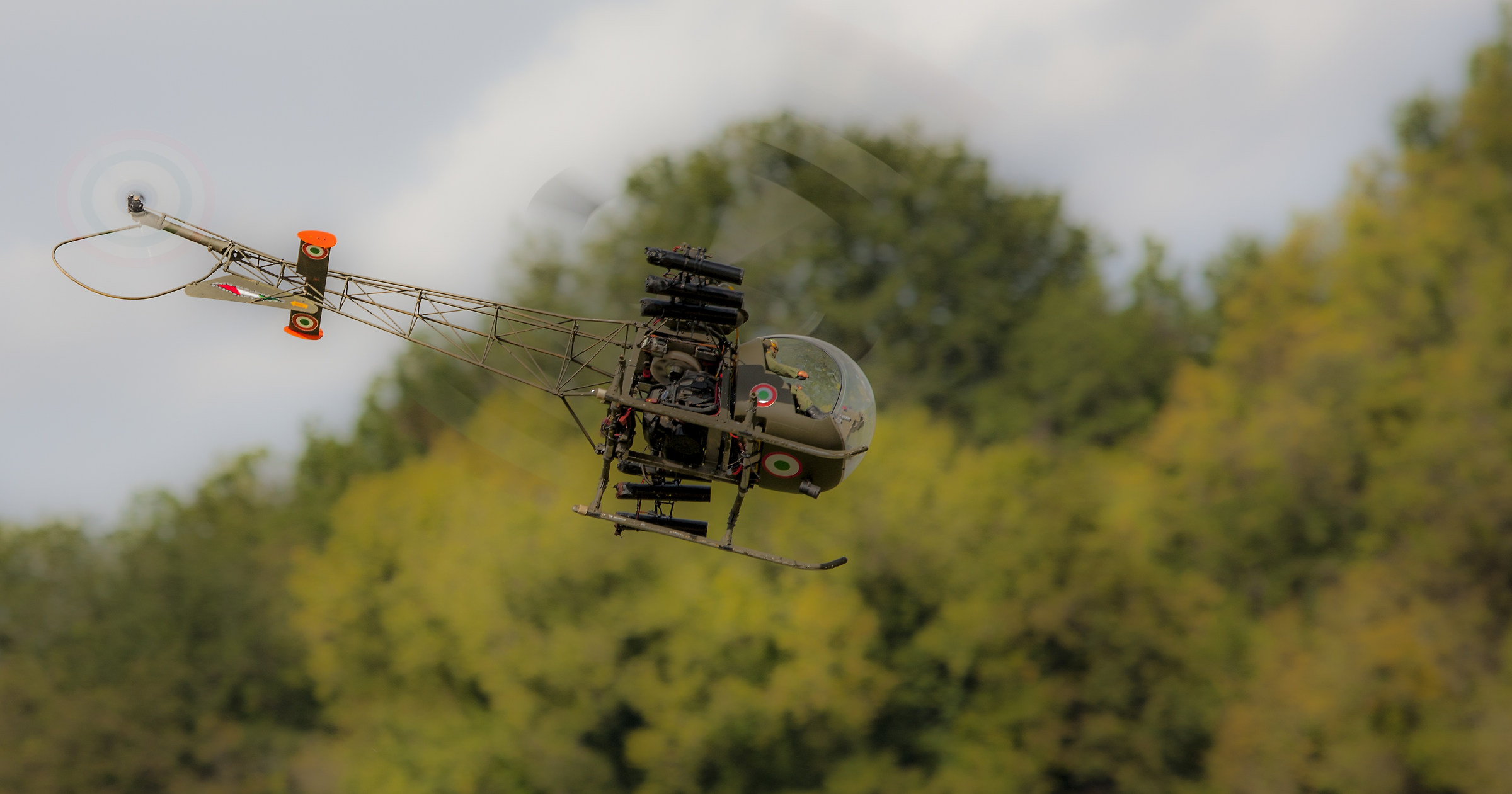 Bell47 helicopter reproduction