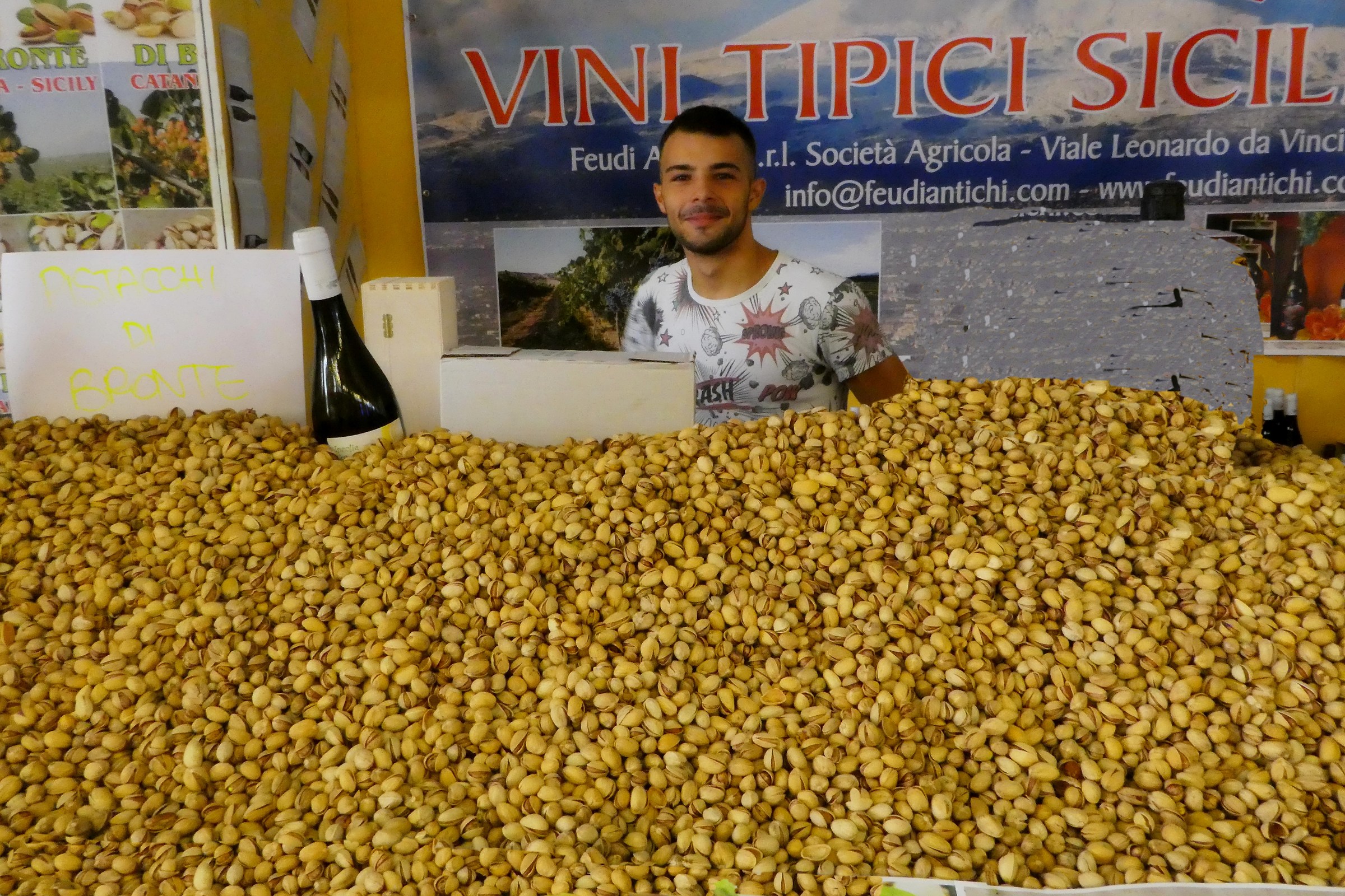 I colori del mediterraneo.Pistacchi di Bronte