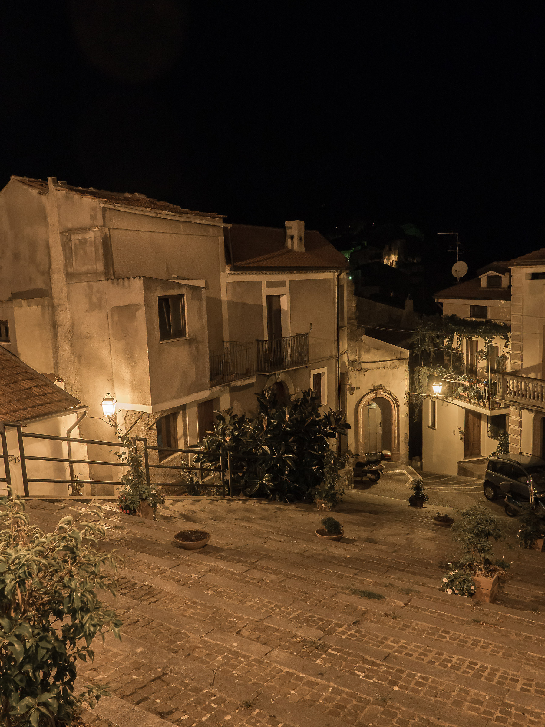 Nei vicoli di Vibonati