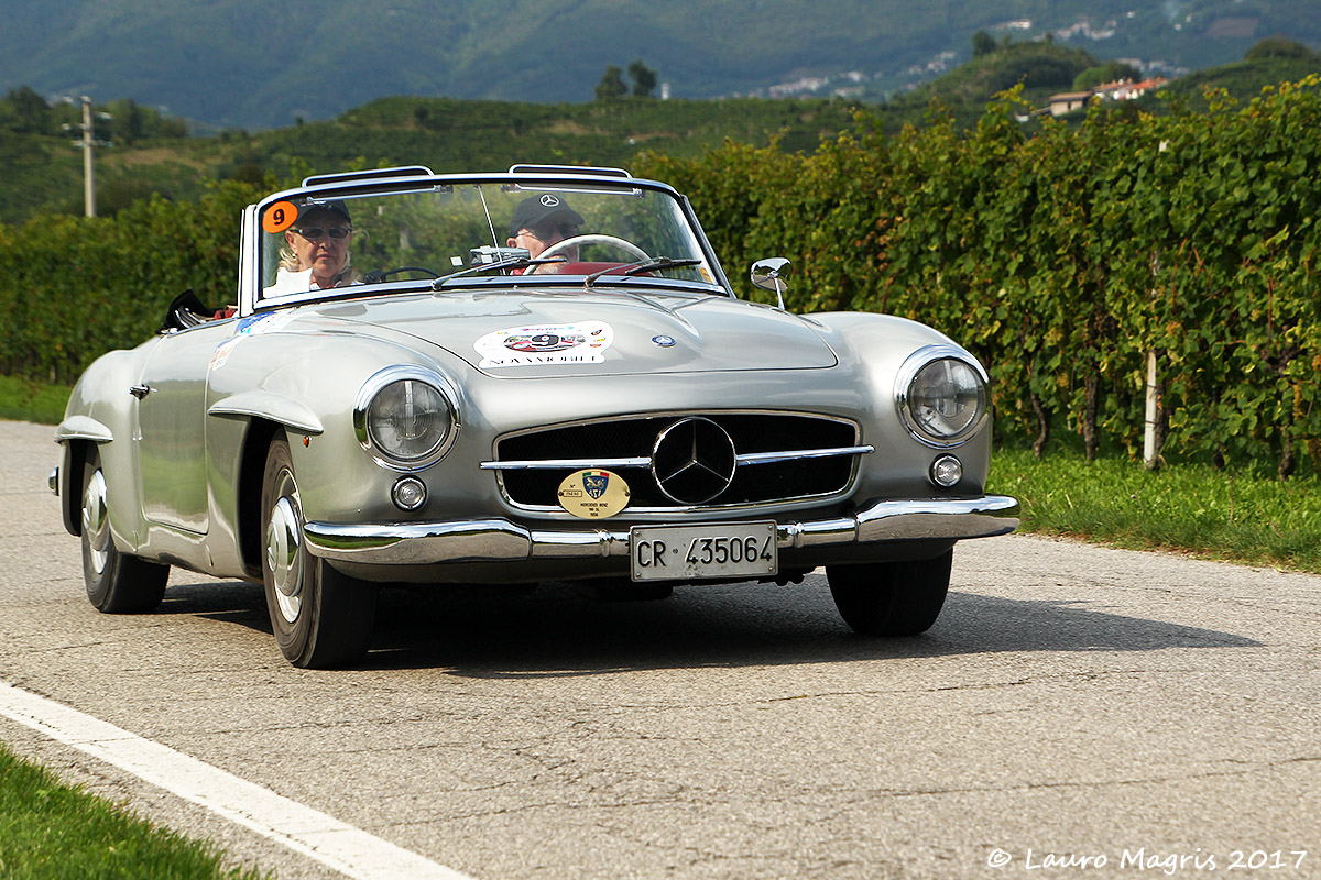 100 miles - Mercedes Benz 190 SL (1959)