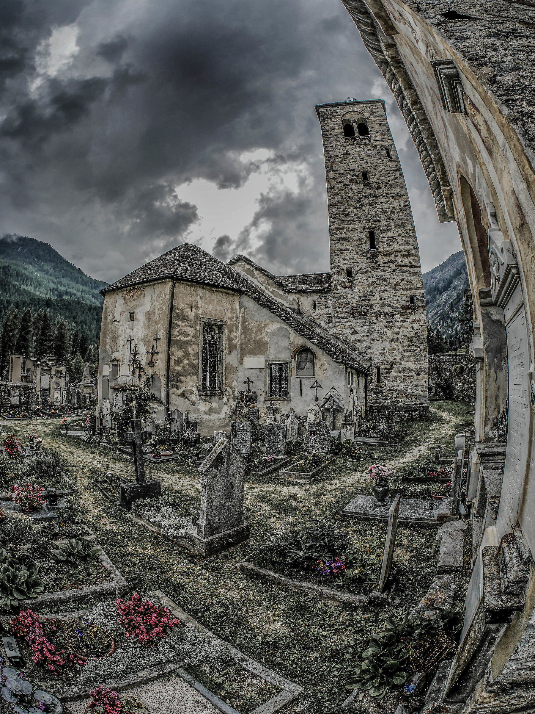 La Chiesa del Monte Rosa