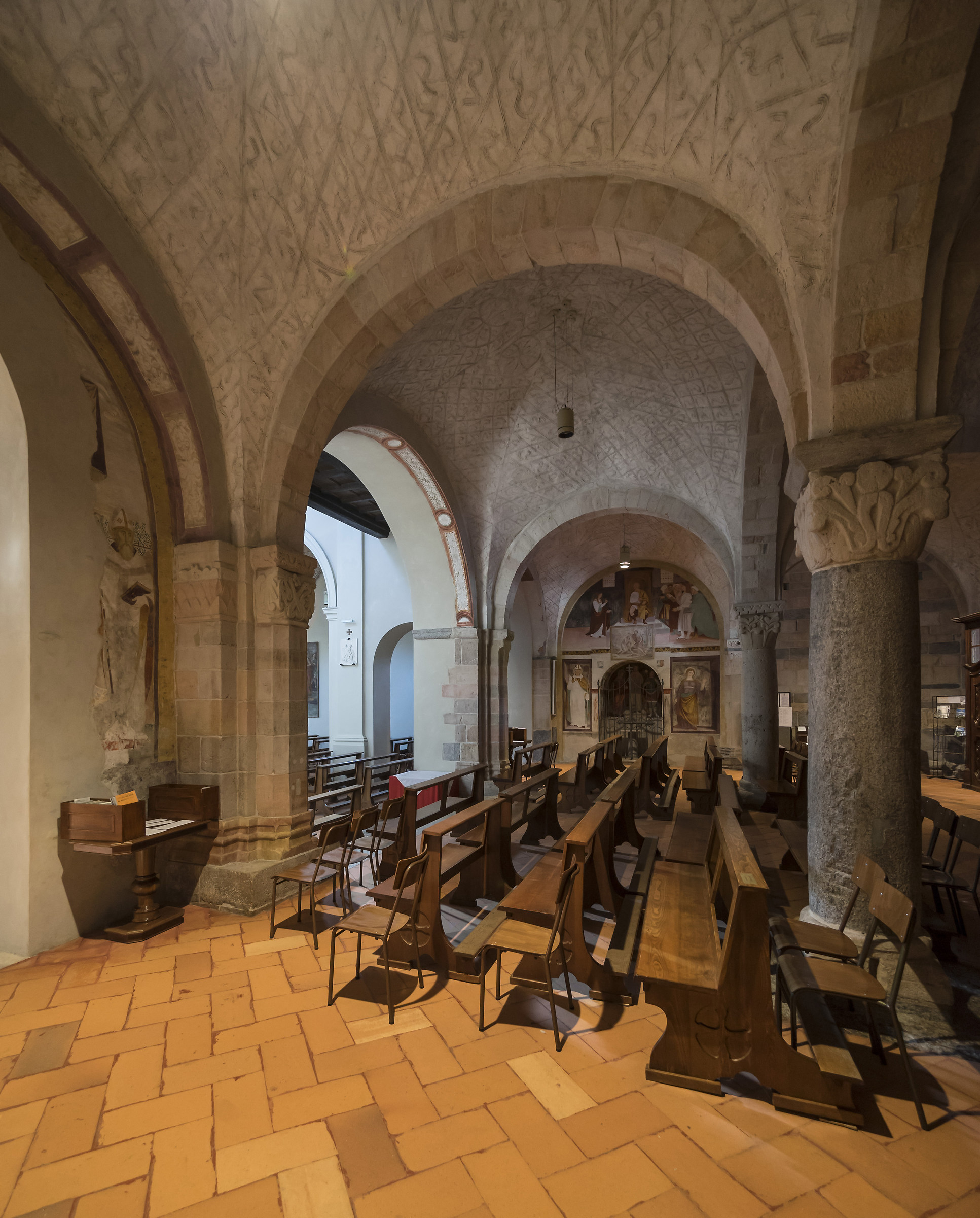 Sesto Calende - Chiesa di San Donato - Nartece - 1