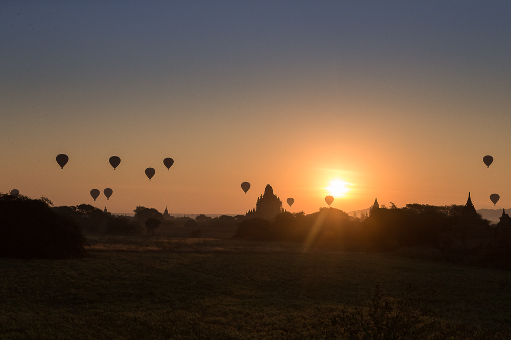 Dawn in Bagan