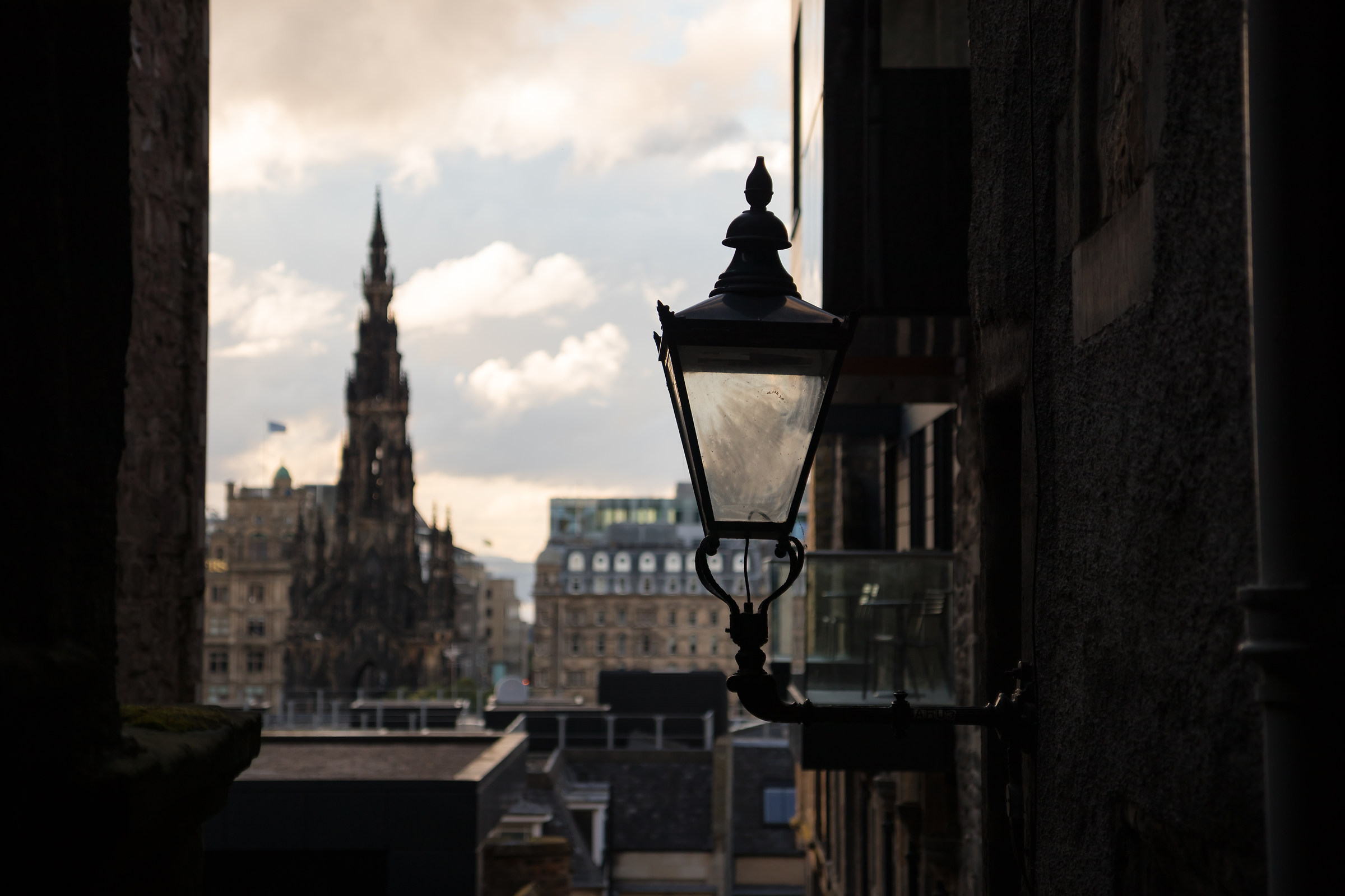 ... da un vialetto sulla Royal Mile