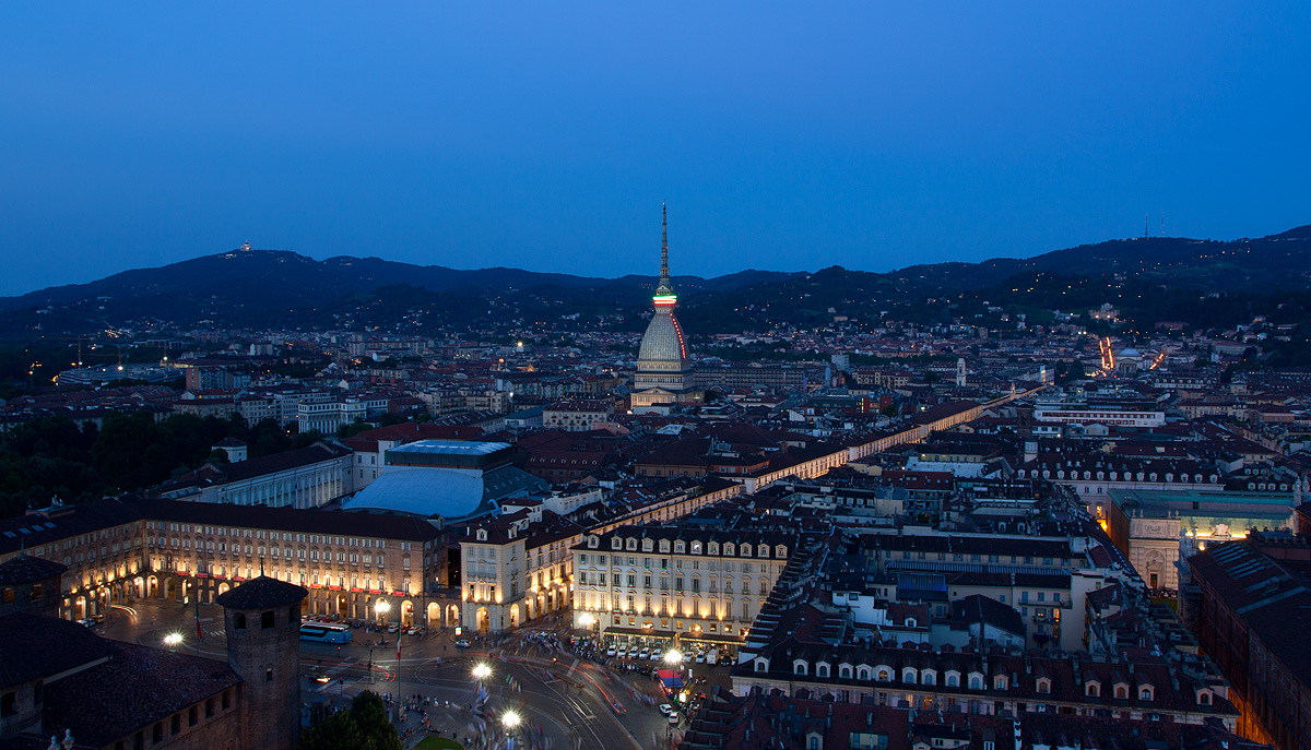 Ora blu dalla Torre Littoria