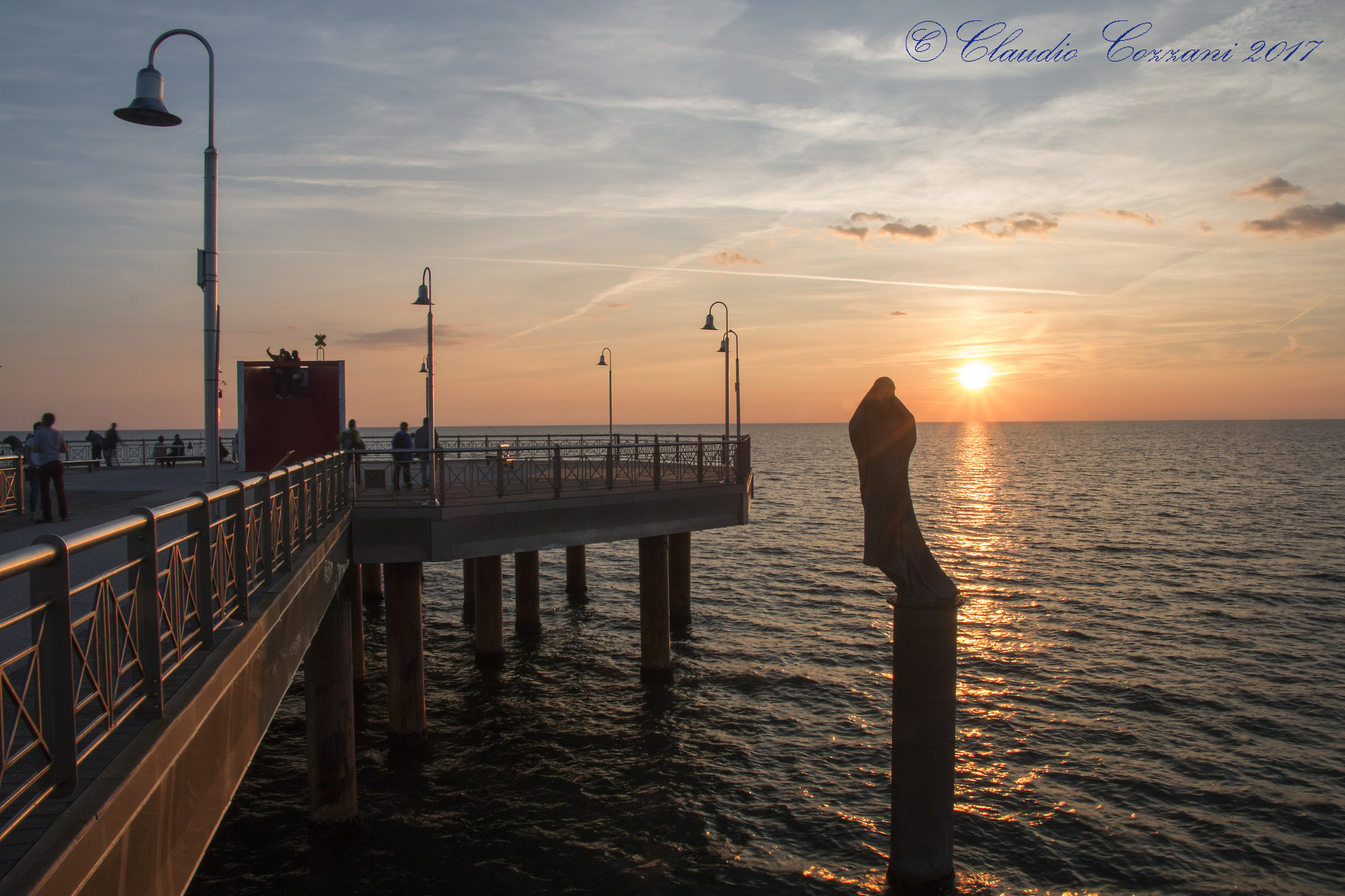 tramonto al pontile di Pietrasanta