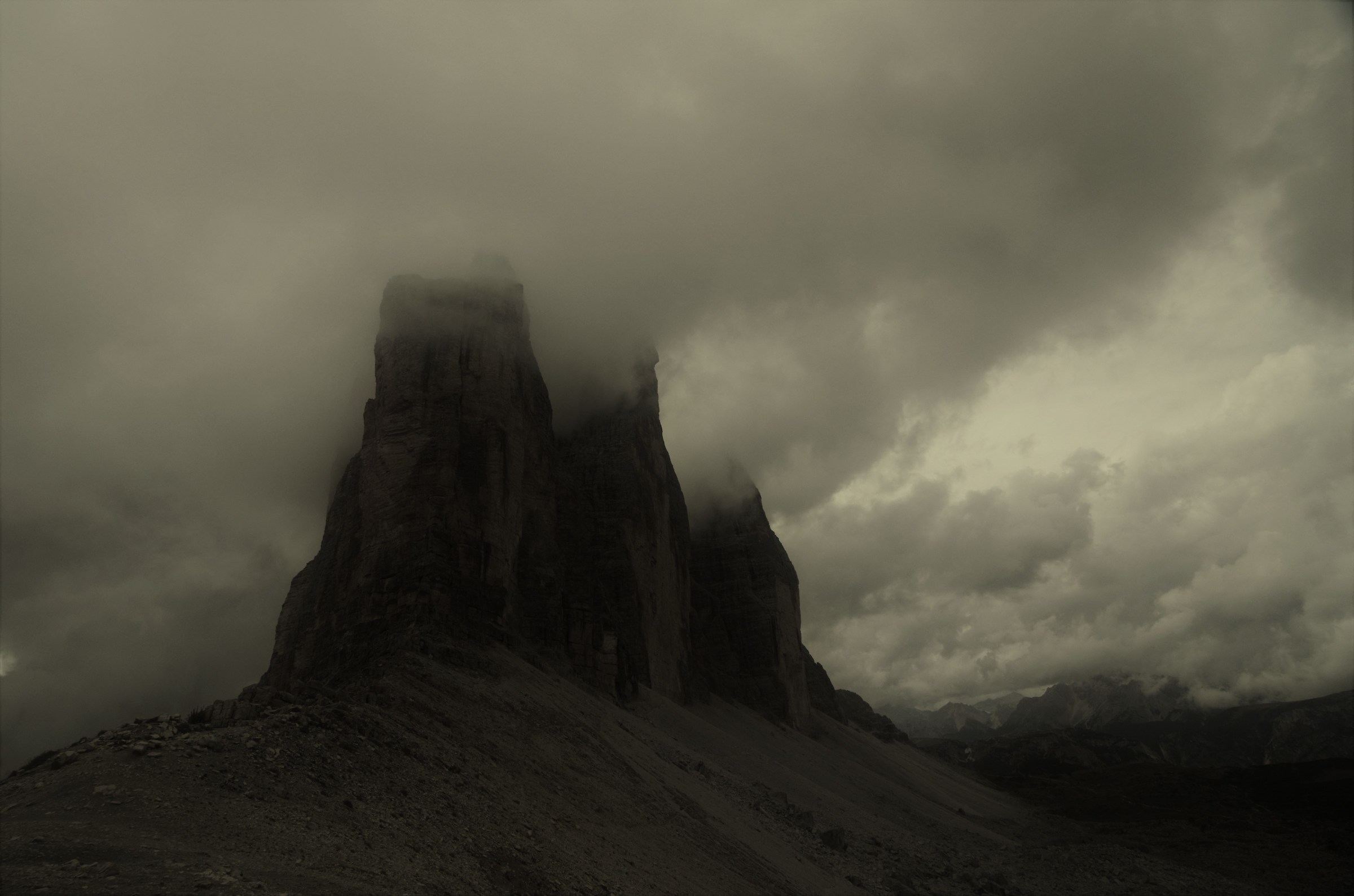 3 Peaks between the fog