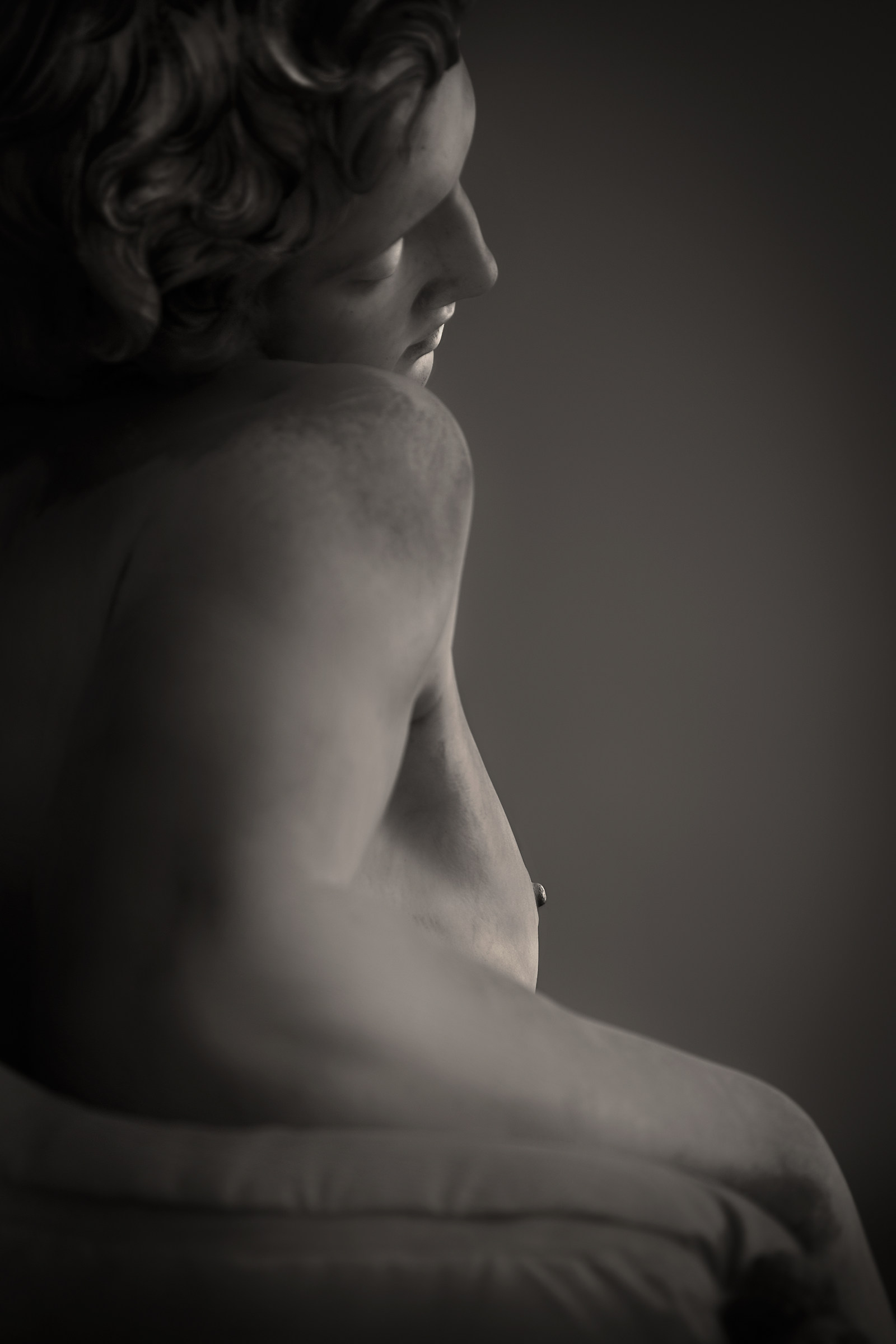 Sensuality - Verano cemetery, Roma, August, 2017.