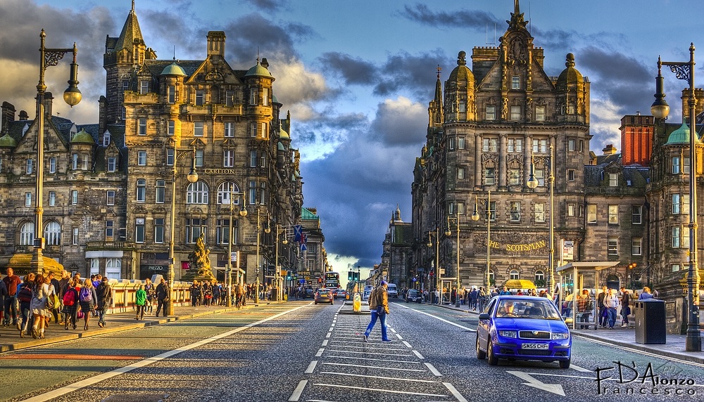 walking around Edinburgh ...