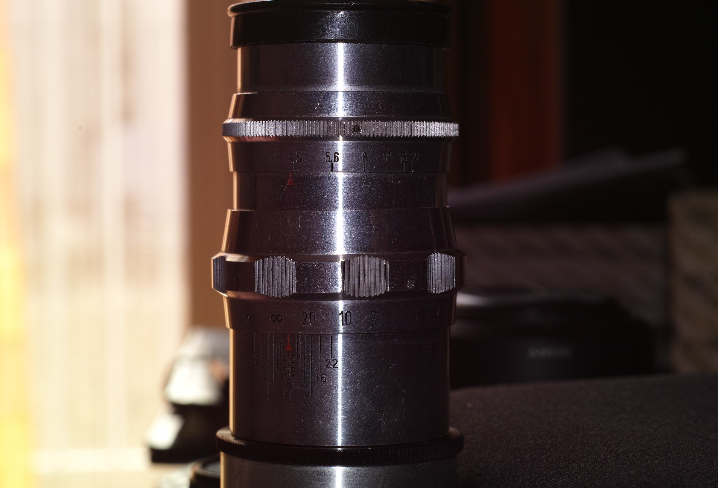 Hyper Detail by Feinmess Bonotar 105mm 4.5 m42