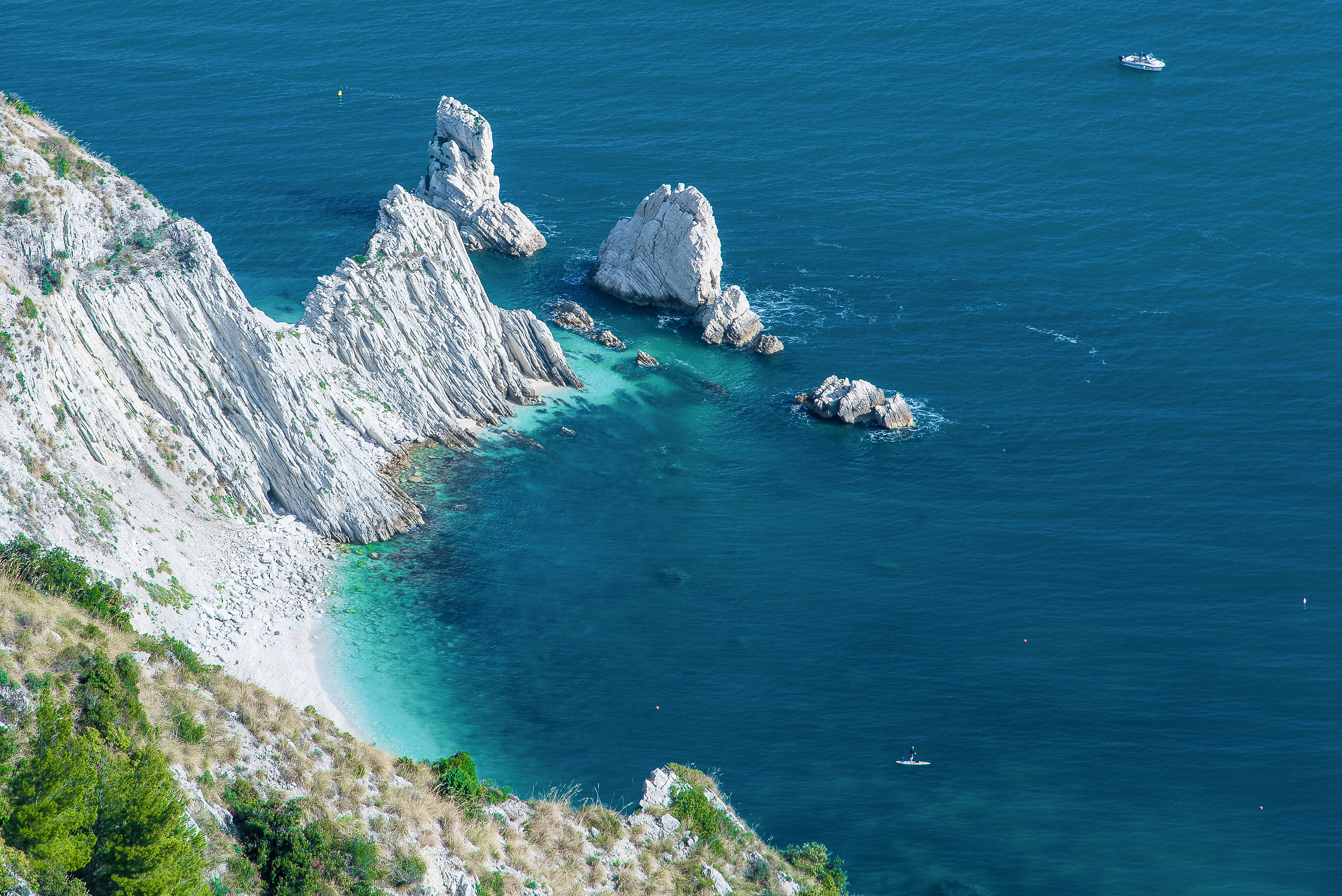 The Two Sisters from the Pass of the Wolf