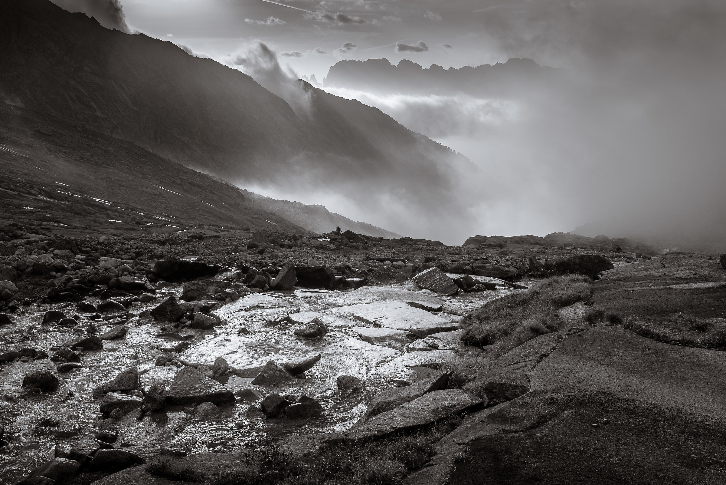 Nebbie in Val di Nardìs