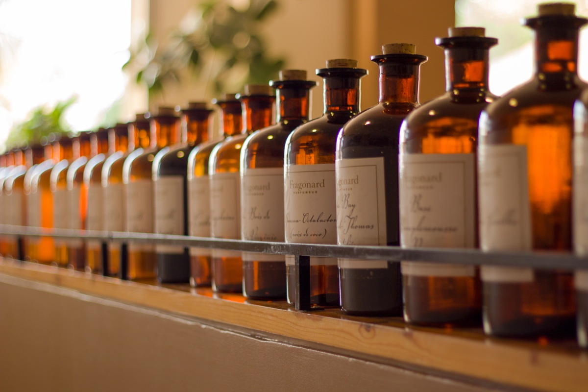 profumi , le essenze e le emozioni.